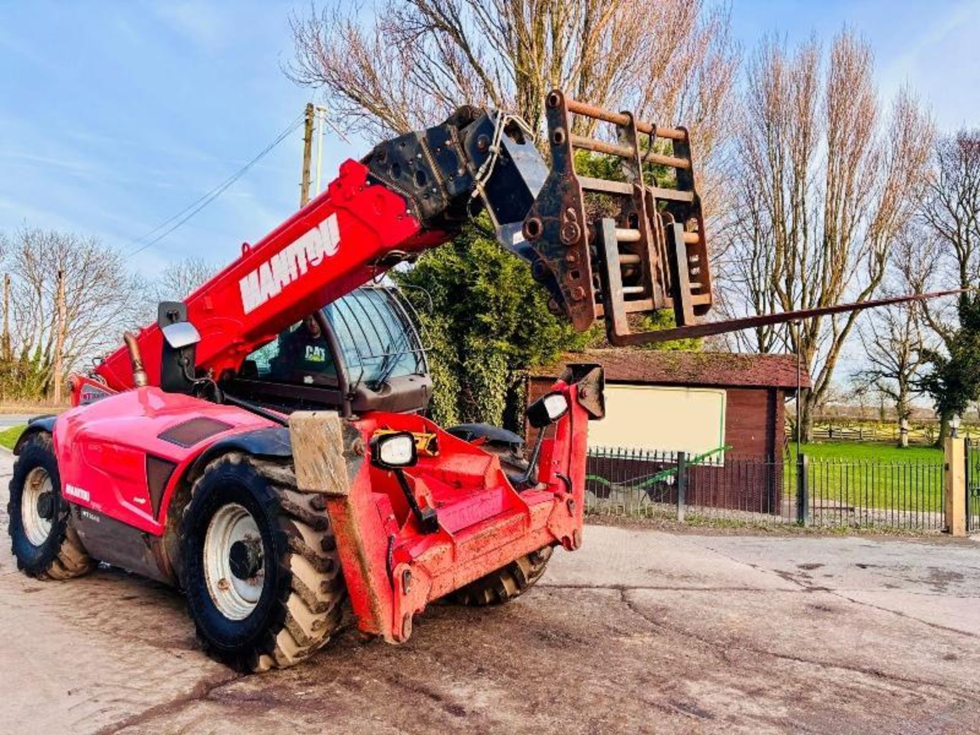 MANITOU MT1840 4WD TELEHANDLER *YEAR 2014* C/W PALLET TINES  - Bild 2 aus 16