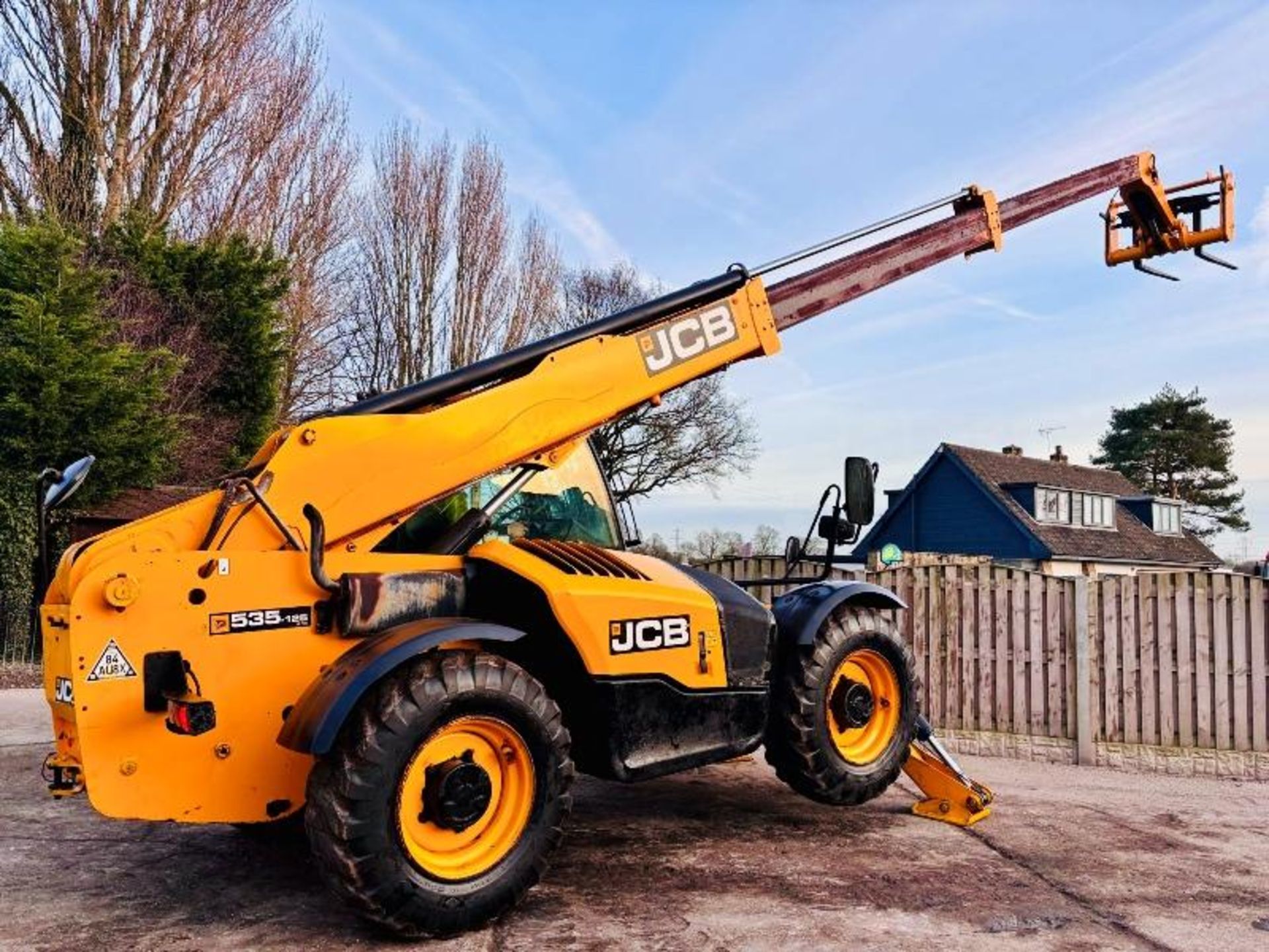 JCB 535-125HI VIZ 4WD TELEHANDLER *YEAR 2018, ONLY 1874 HOURS* C/W PALLET TINES - Image 10 of 18