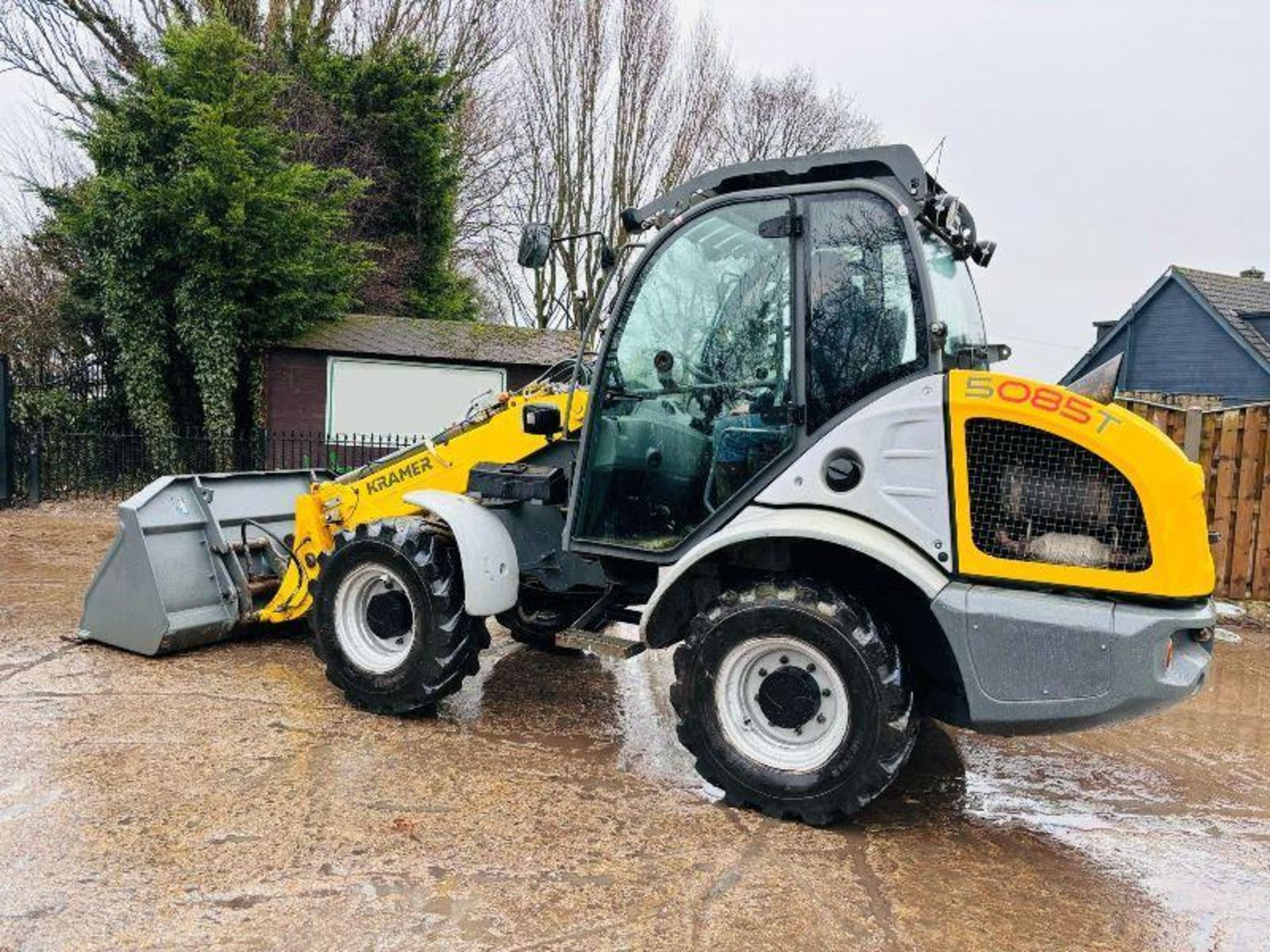 KRAMER 8085T 4WD TELEHANDLER *YEAR 2018* C/W BUCKET - Image 2 of 15