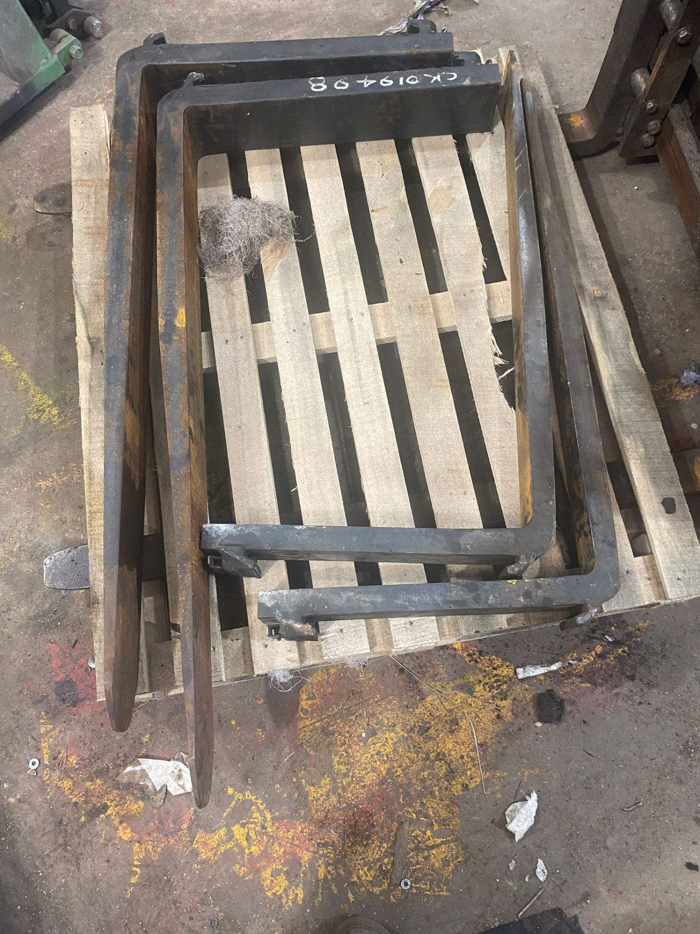 FORKS FOR A FORKLIFT - SMALL SET 1.5 TON & BIG SET 3 TON