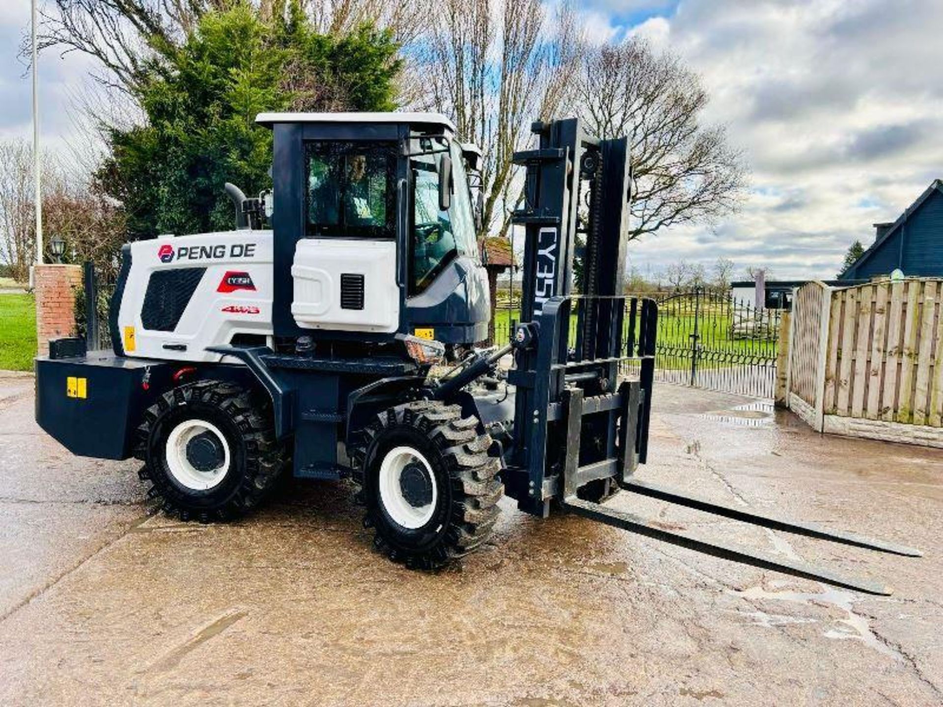 UNUSED PENGDE CY35H 4WD ARTICULATED ROUGH TERRIAN FORKLIFT *YEAR 2023* - Image 3 of 18