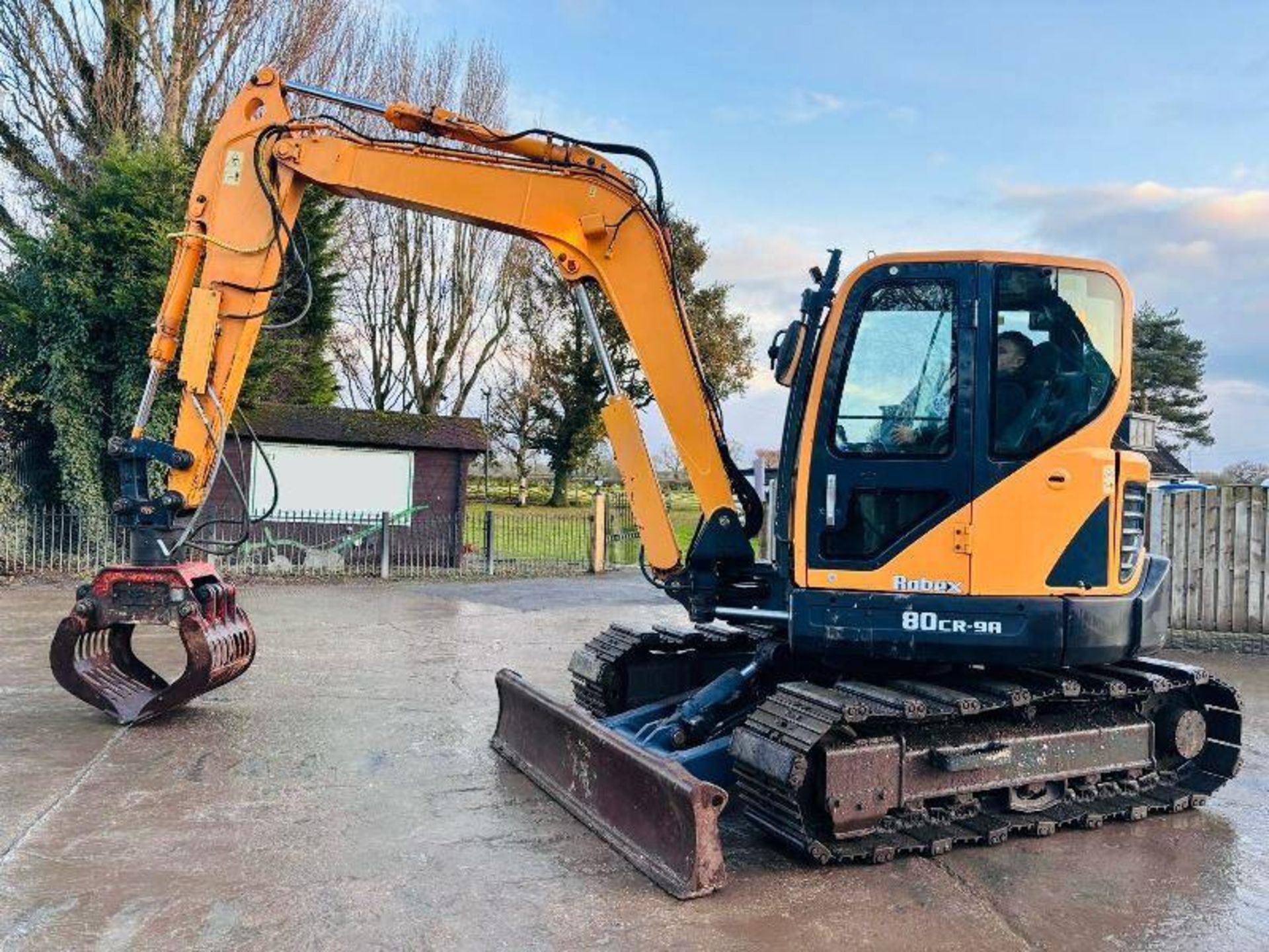 HYUNDAI 80CR-9R EXCAVATOR *YEAR 2016* C/W SELECTOR GRAB - Image 18 of 18