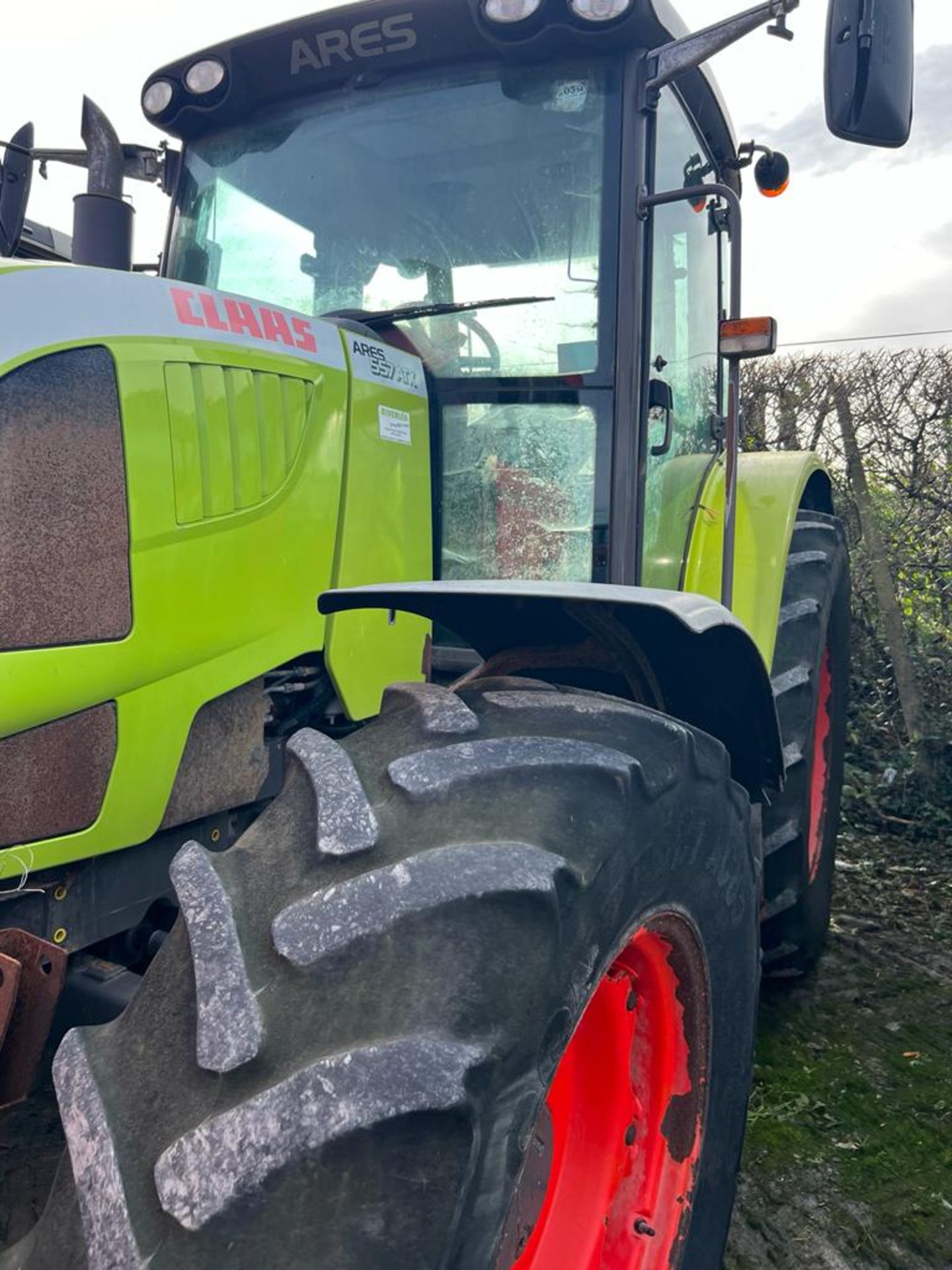 2009 CLAAS AREA 557 ATX TRACTOR