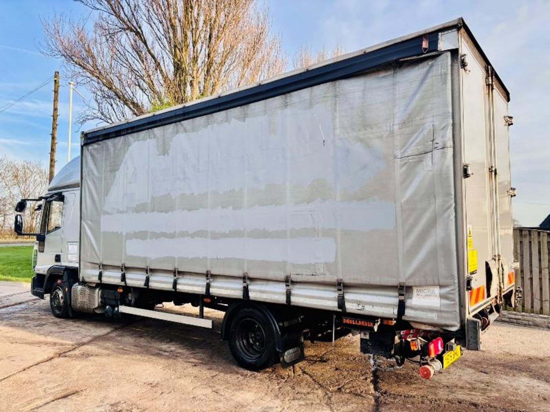 IVECO 75E 4X2 CURTAIN SIDE LORRY *YEAR 2015* C/W REAR TAIL LIFT  - Image 6 of 17