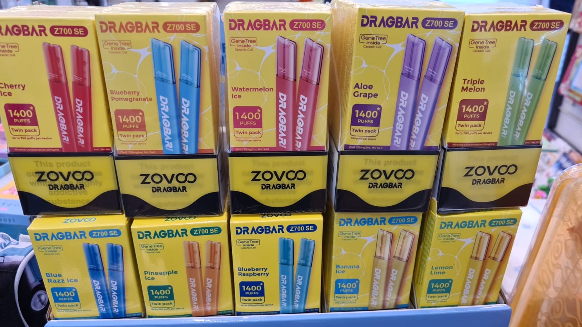 1000 x BRAND NEW DRAGBAR Z700 SE DISPOSABLE VAPES (500 PACKS) - 10 FLAVOURS INCLUDED - Image 2 of 5
