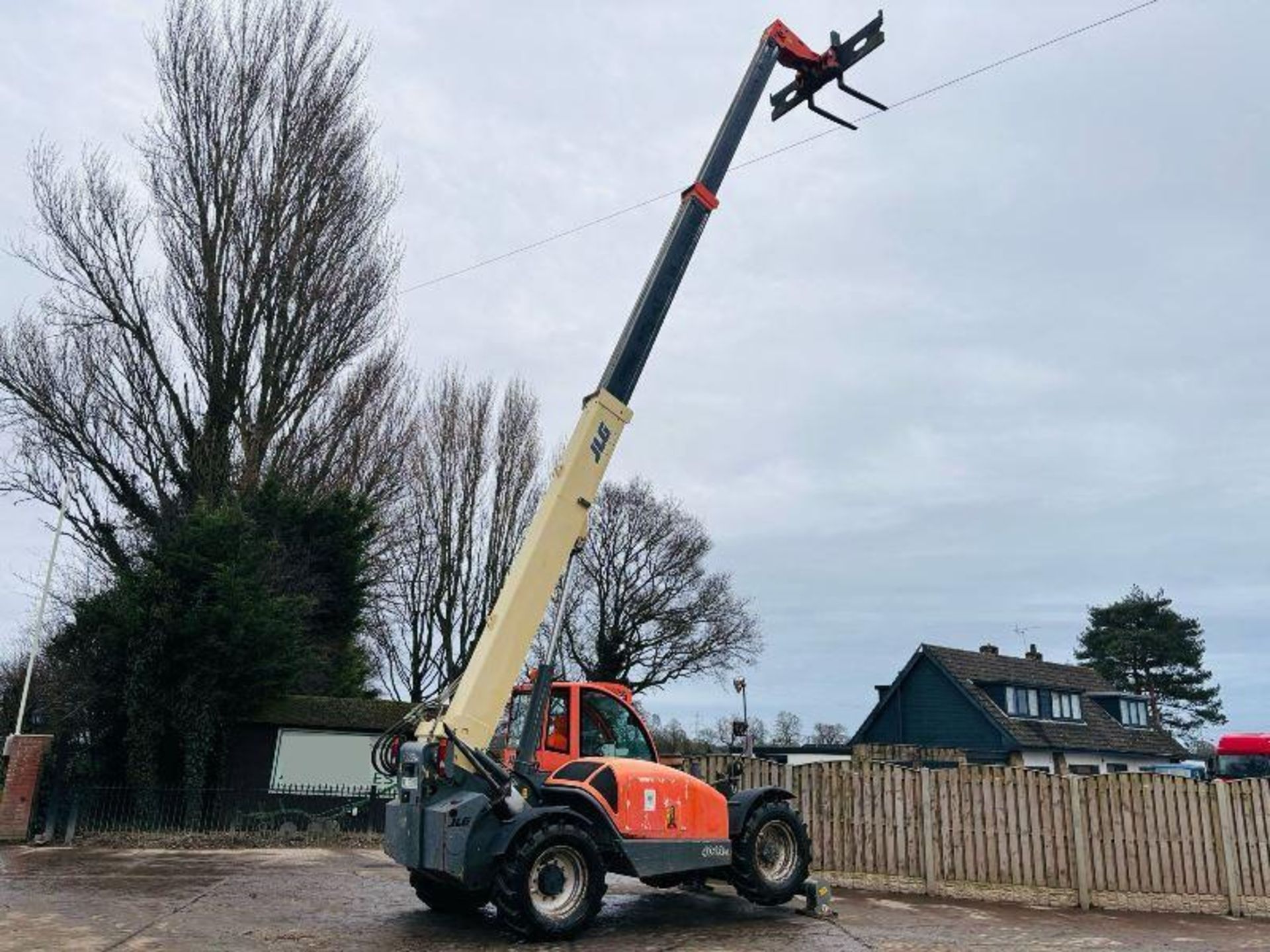 JLG 4013 4WD TELEHANDLER *13 METER REACH, 6283 HOURS* C/W PALLET TINES - Bild 20 aus 20