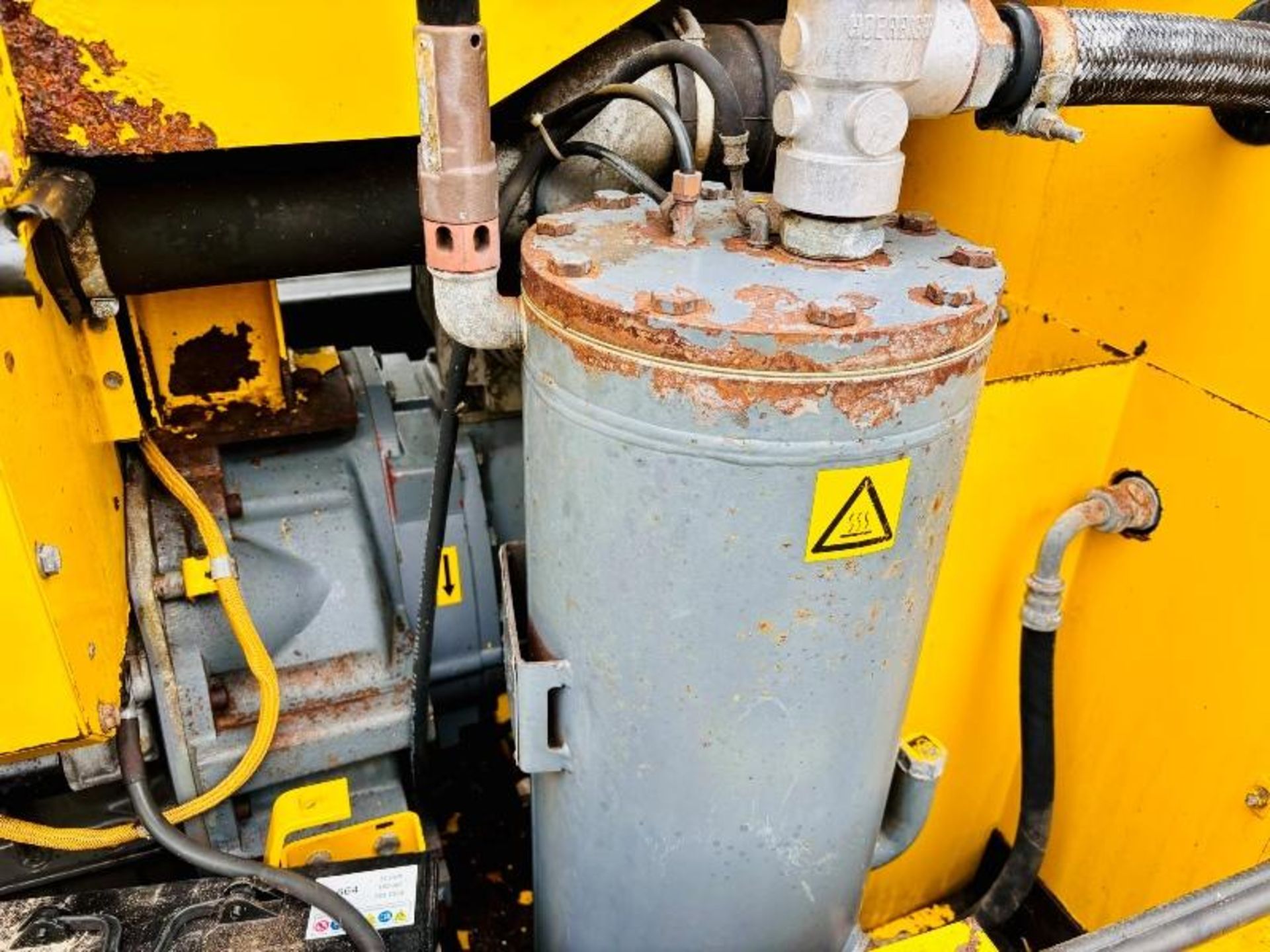 ATLAS COPCO XAS 90 TOWABLE COMPRESSOR C/W DEUTZ ENGINE  - Bild 4 aus 16