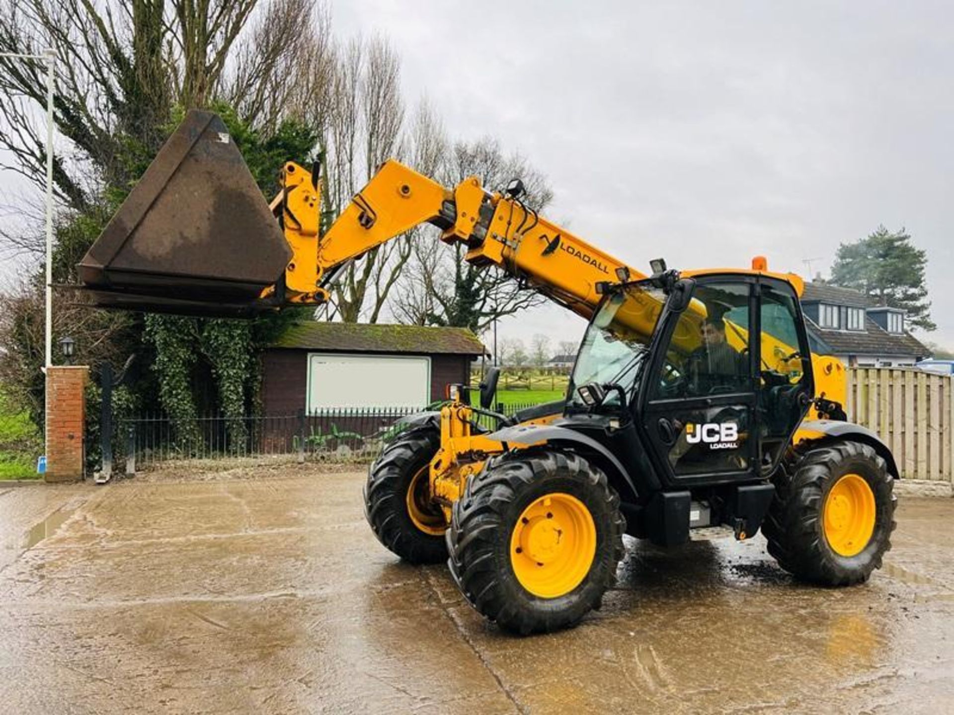 JCB 535-95 FARM SPECIAL 4WD TELEHANDLER C/W PUH, BUCKET & TINES