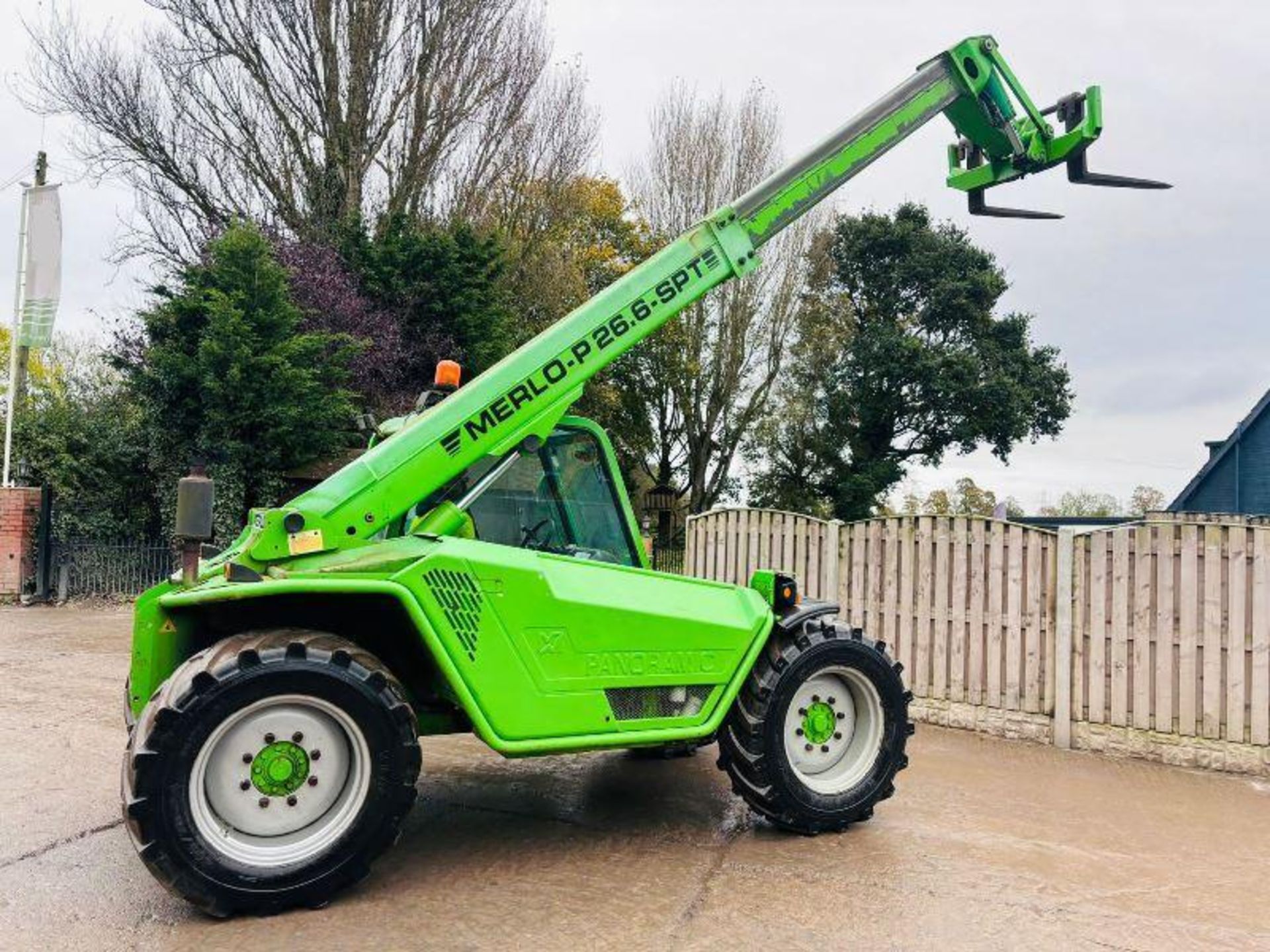 MERLO P26.6 4WD TURBO TELEHANDLER C/W PALLET TINES - Bild 13 aus 16