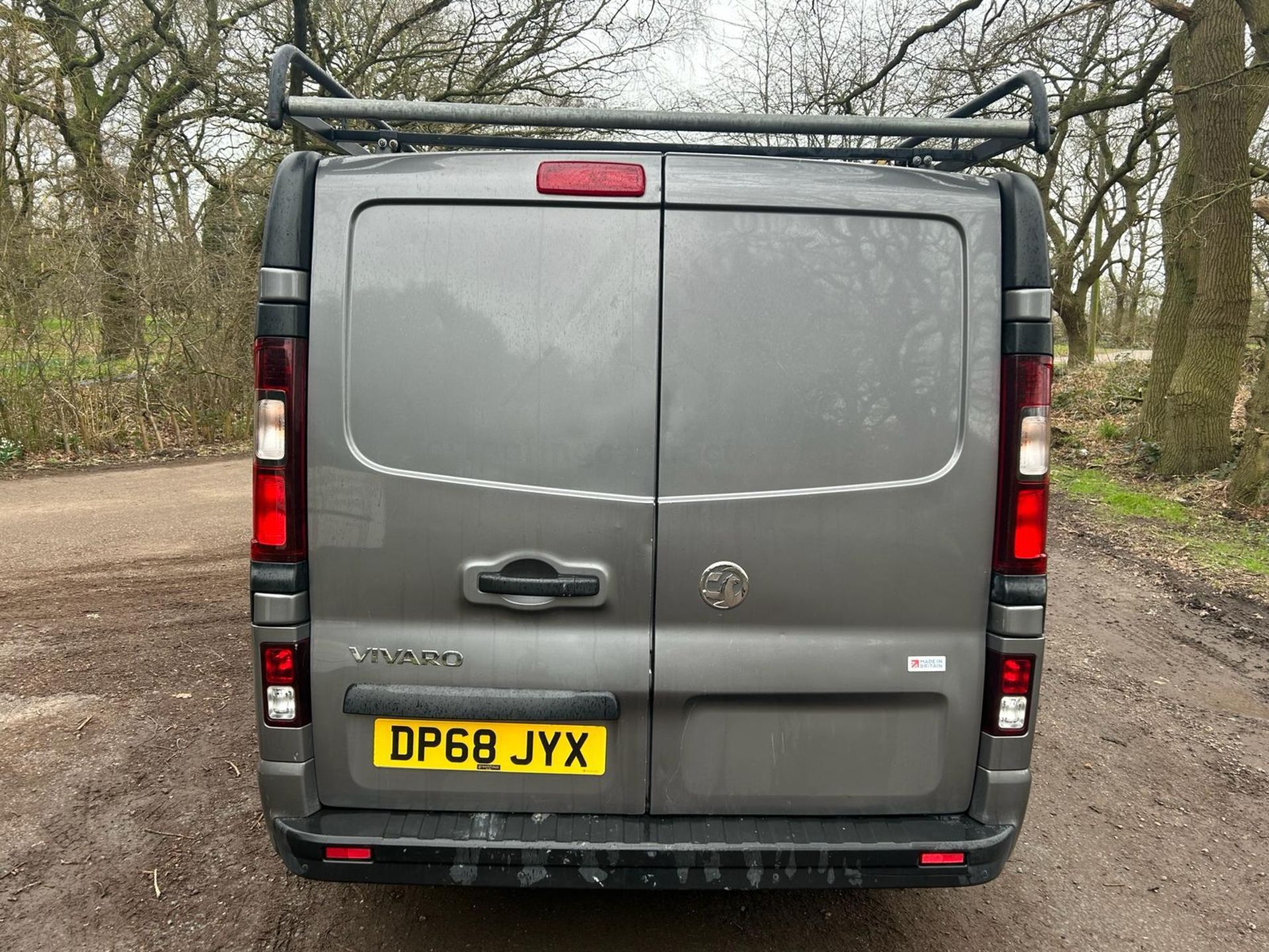 2018 68 VAUXHALL VIVARO SPORTIVE PANEL VAN - 64K MILES - AIR CON - 6 SPEED - ROOF RACK - EURO 6  - Bild 5 aus 12