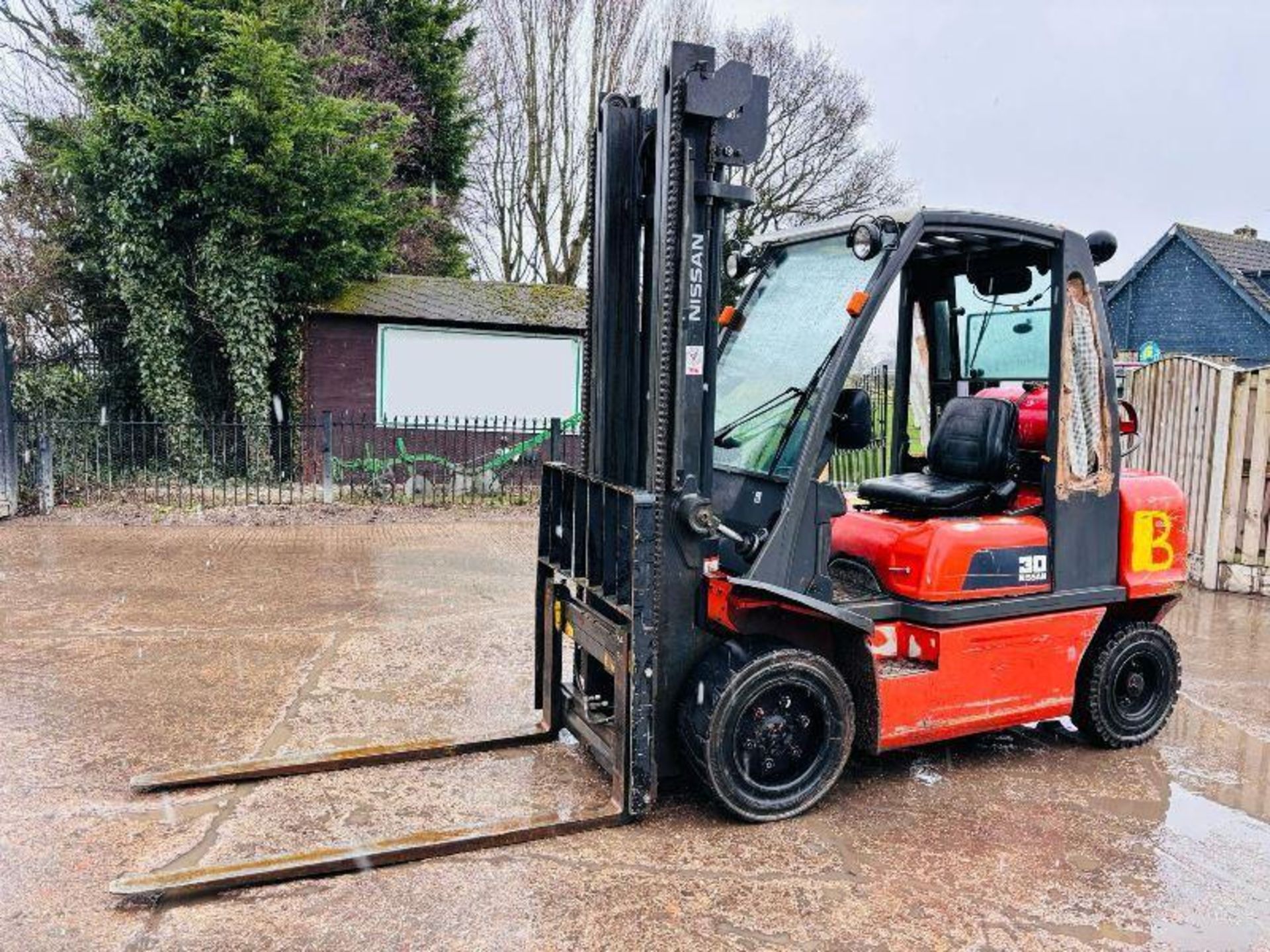 NISSAN A30PQ FORKLIFT *3 TON LIFT* C/W SIDE SHIFT & PALLET TINES - Bild 12 aus 13