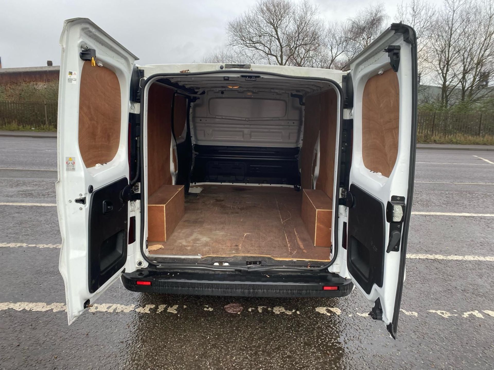 2018 68 VAUXHALL VIVARO SPORTIVE LWB PANEL VAN - 87K MILES - AIR CON - Bild 2 aus 12