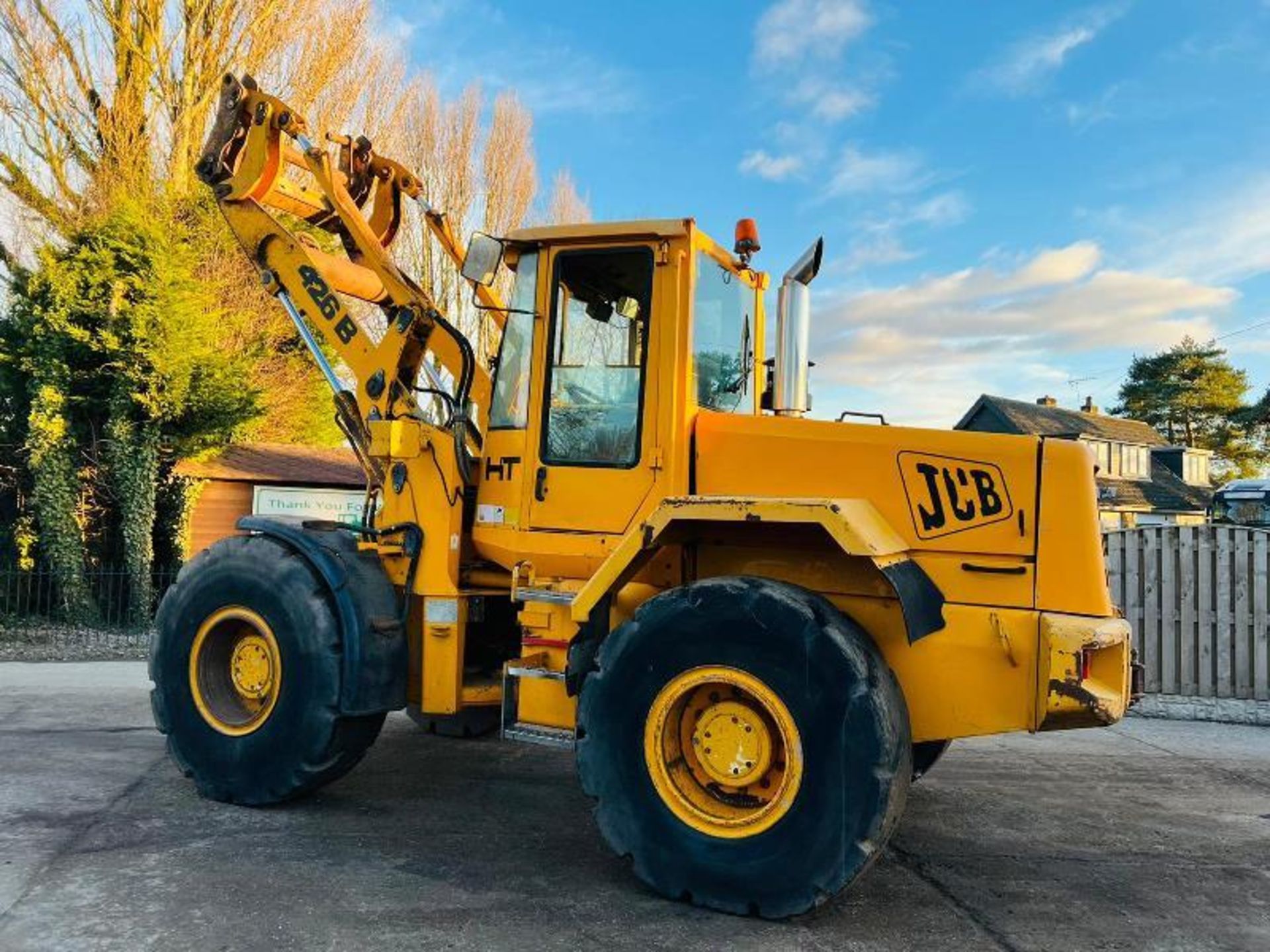 JCB 426B 4WD LOADING SHOVEL C/W JOYSTICK CONTROL - Image 12 of 18