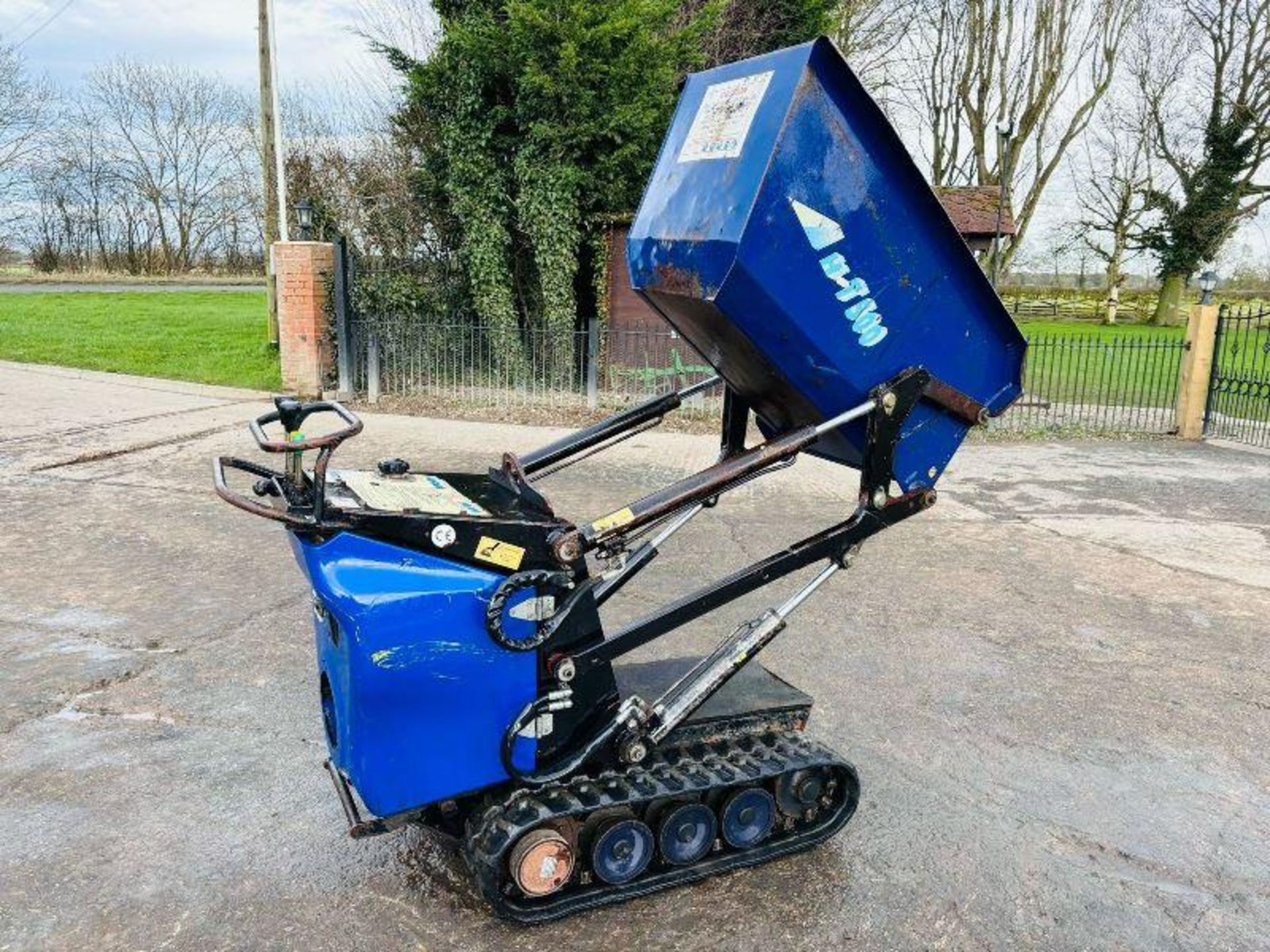 T.C.P HT500 HIGH TIP PEDESTRIAN TRACKED DIESEL DUMPER - Bild 11 aus 14