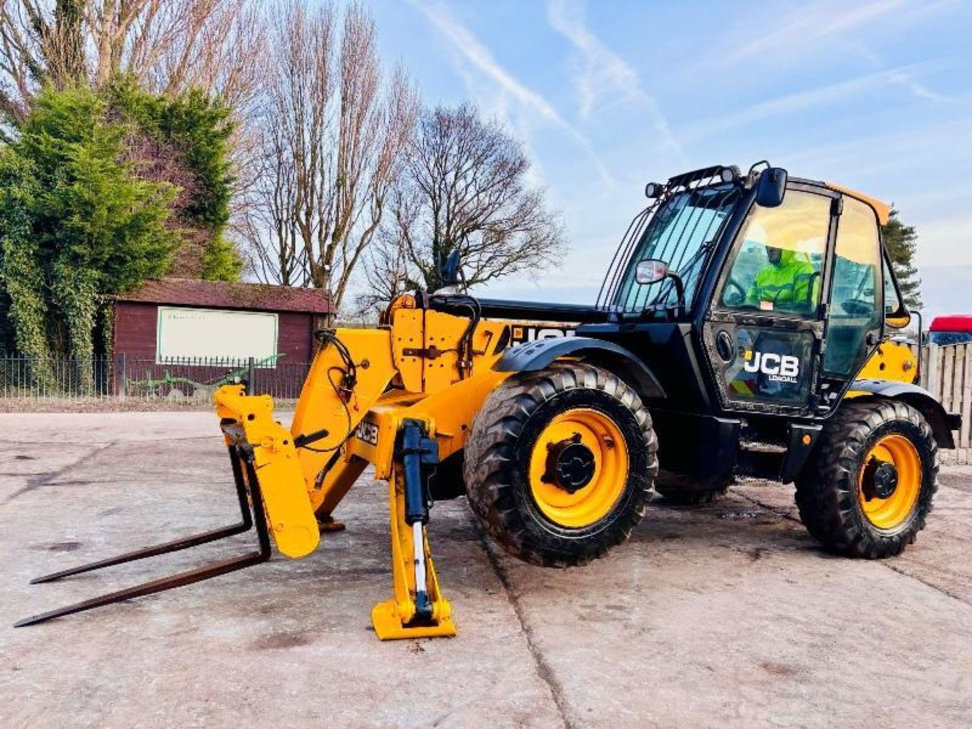 JCB 535-125HI VIZ 4WD TELEHANDLER *YEAR 2018, ONLY 1874 HOURS* C/W PALLET TINES - Bild 16 aus 18