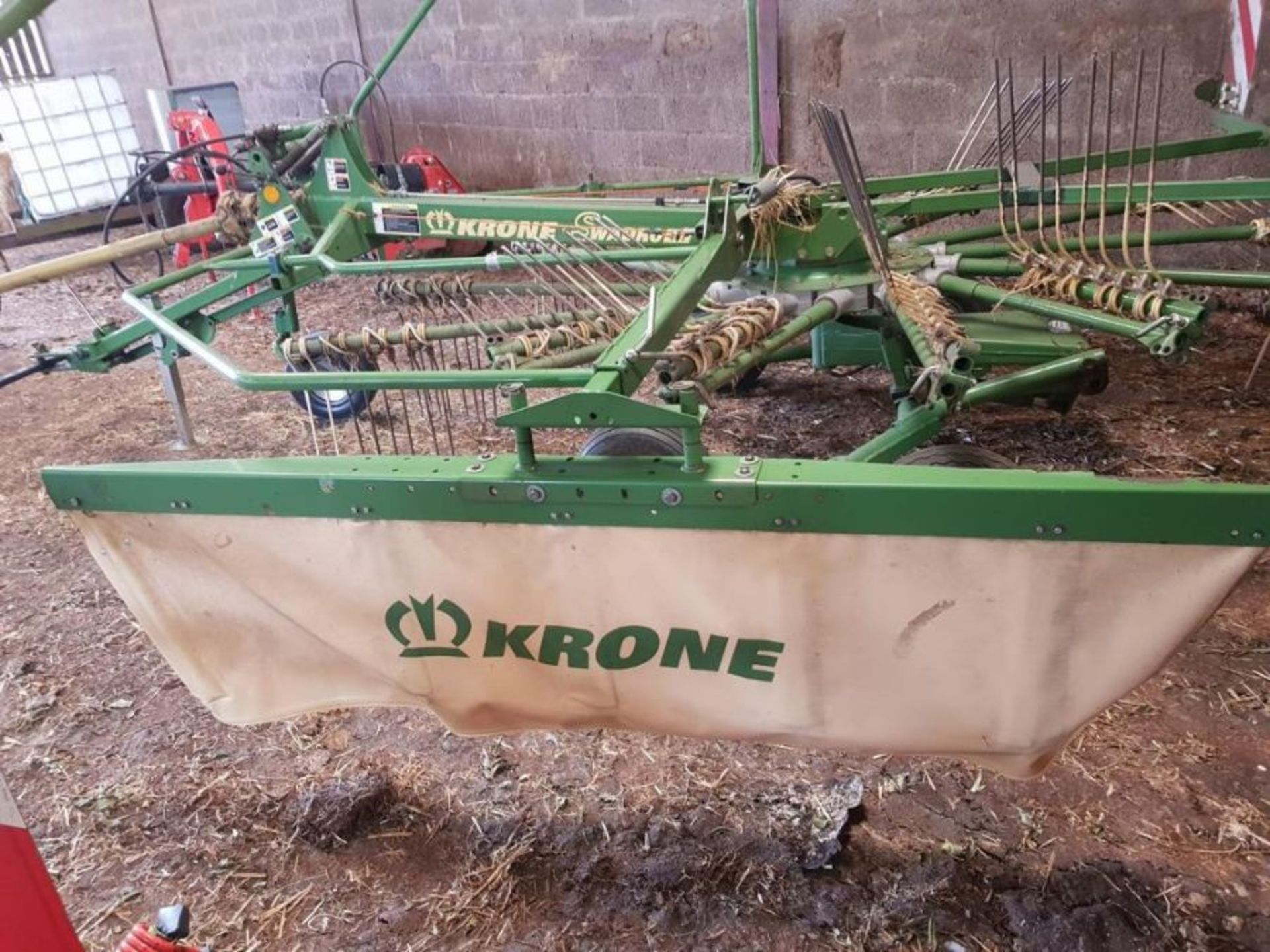 2013 KRONE SWARDO 46 RAKE - Image 2 of 6