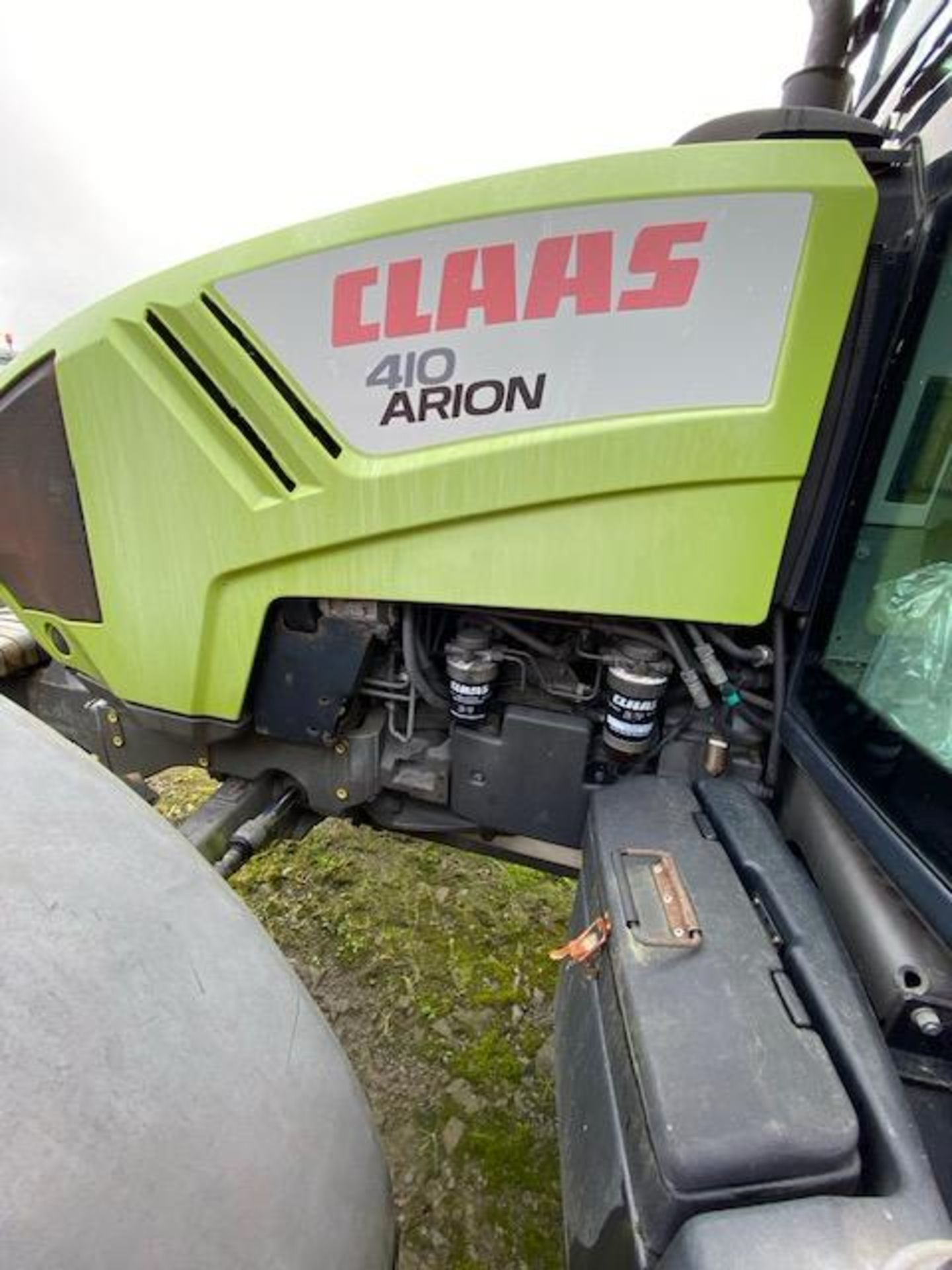 2010 CLAAS ARION 410 TRACTOR - LOW GENUINE HOURS - Image 7 of 16