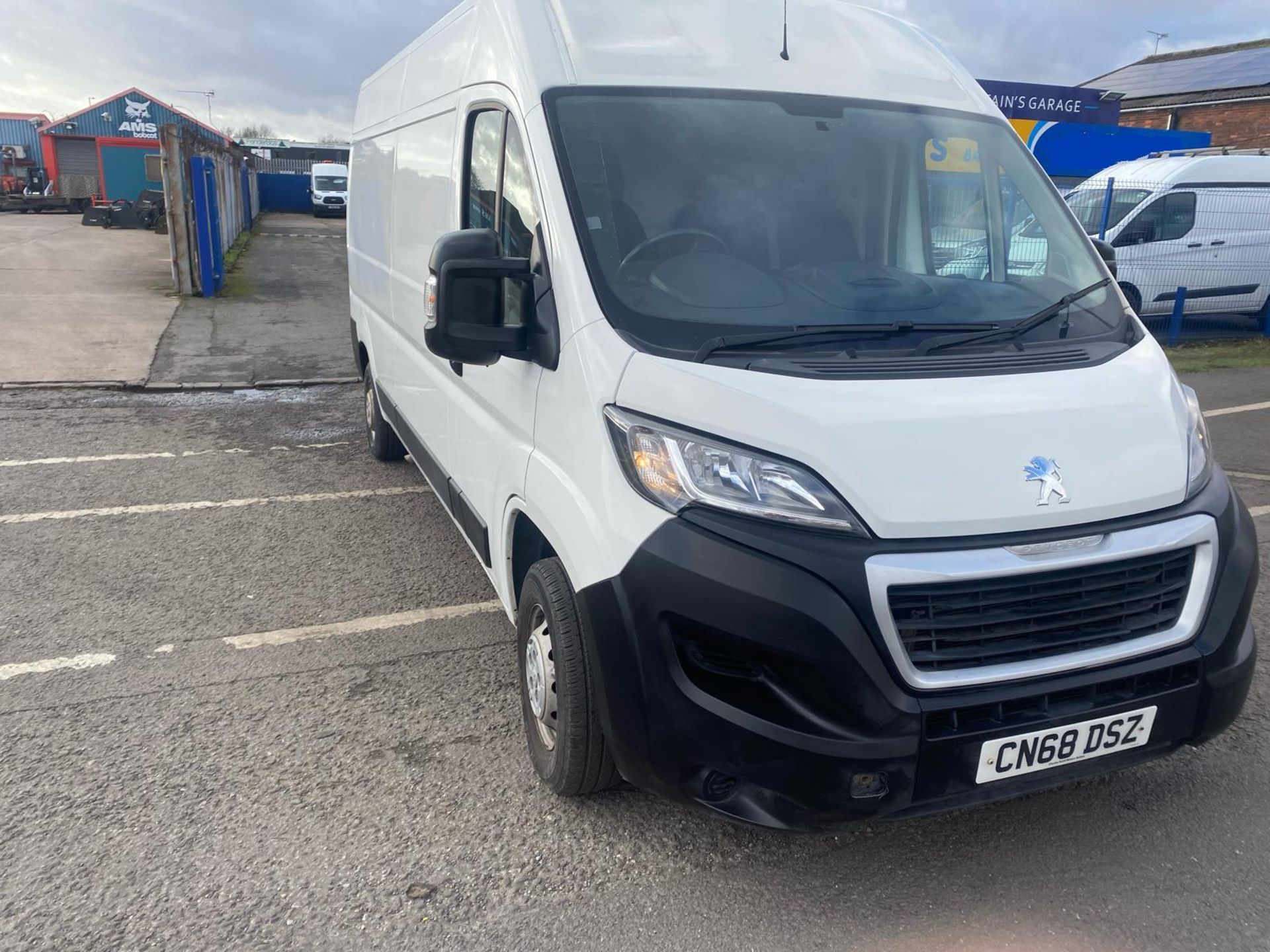 2018 68 PEUGEOT BOXER PROFESSIONAL PANEL VAN - 73K MILES - EURO 6 - AIR CON. - Image 9 of 10