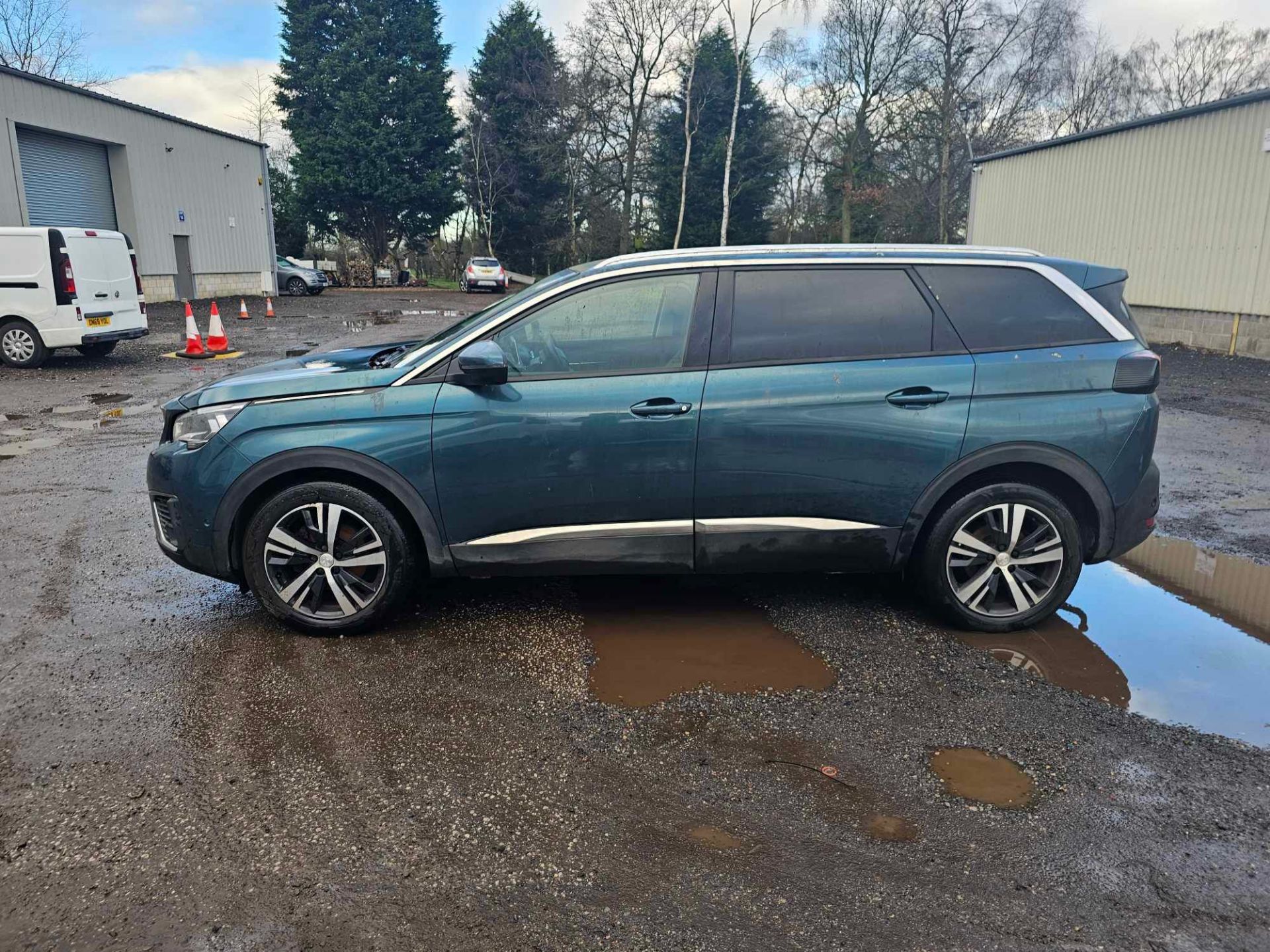 2019 69 PEUGEOT 5008 ALLURE SUV ESTATE - 81K MILES - SERVICE HISTORY - Bild 2 aus 11