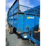 2006 WEST 10TON SILAGE TRAILER - DRAWBAR - AUTO DOOR