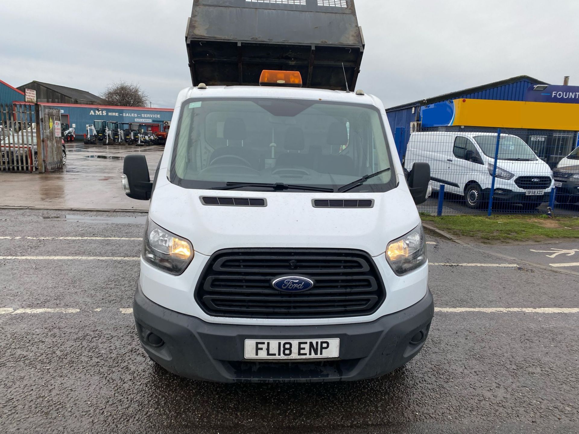 2018 18 FORD TRANSIT TIPPER - 135K MILES - EURO 6 - TWIN REAR WHEEL. - Image 3 of 10