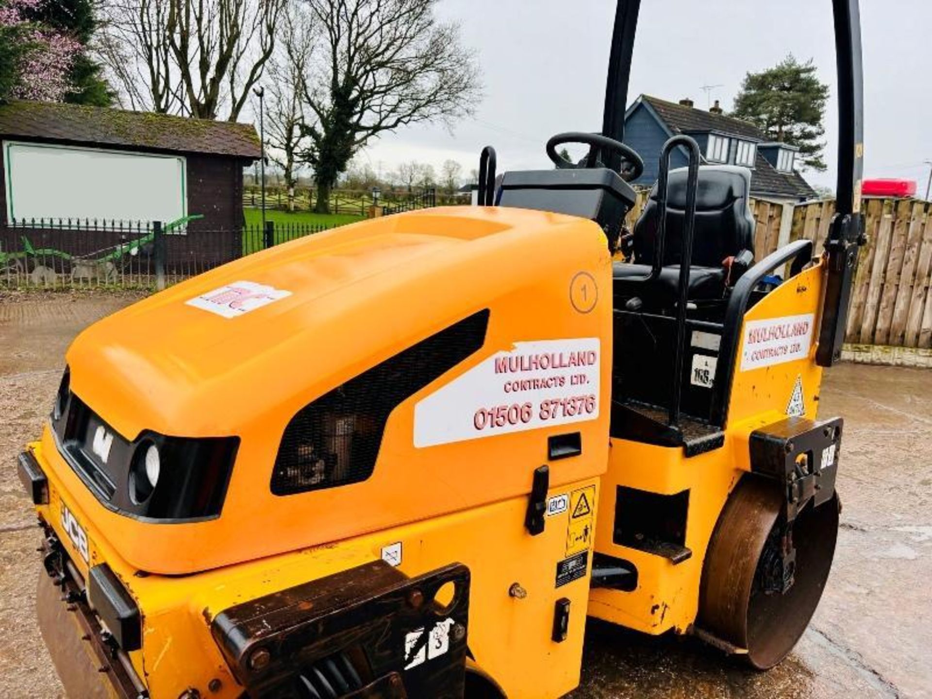 JCB VMT260 DOUBLE DRUM ROLLER *YEAR 2014* C/W ROLE BAR  - Image 6 of 18