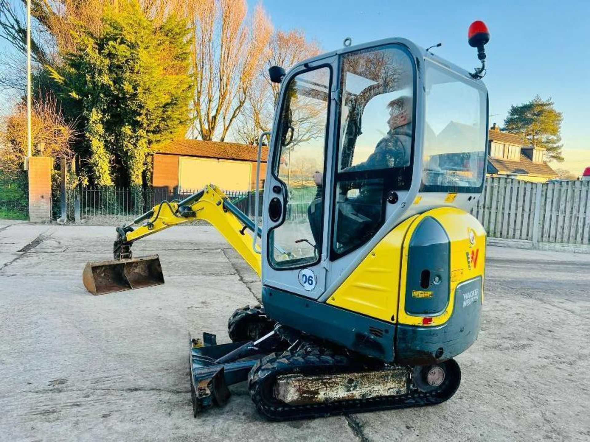 WACKER NEUSON ET16 EXCAVATOR *YEAR 2019, 2198 HOURS* C/W EXPANDING TRACKS - Image 15 of 16