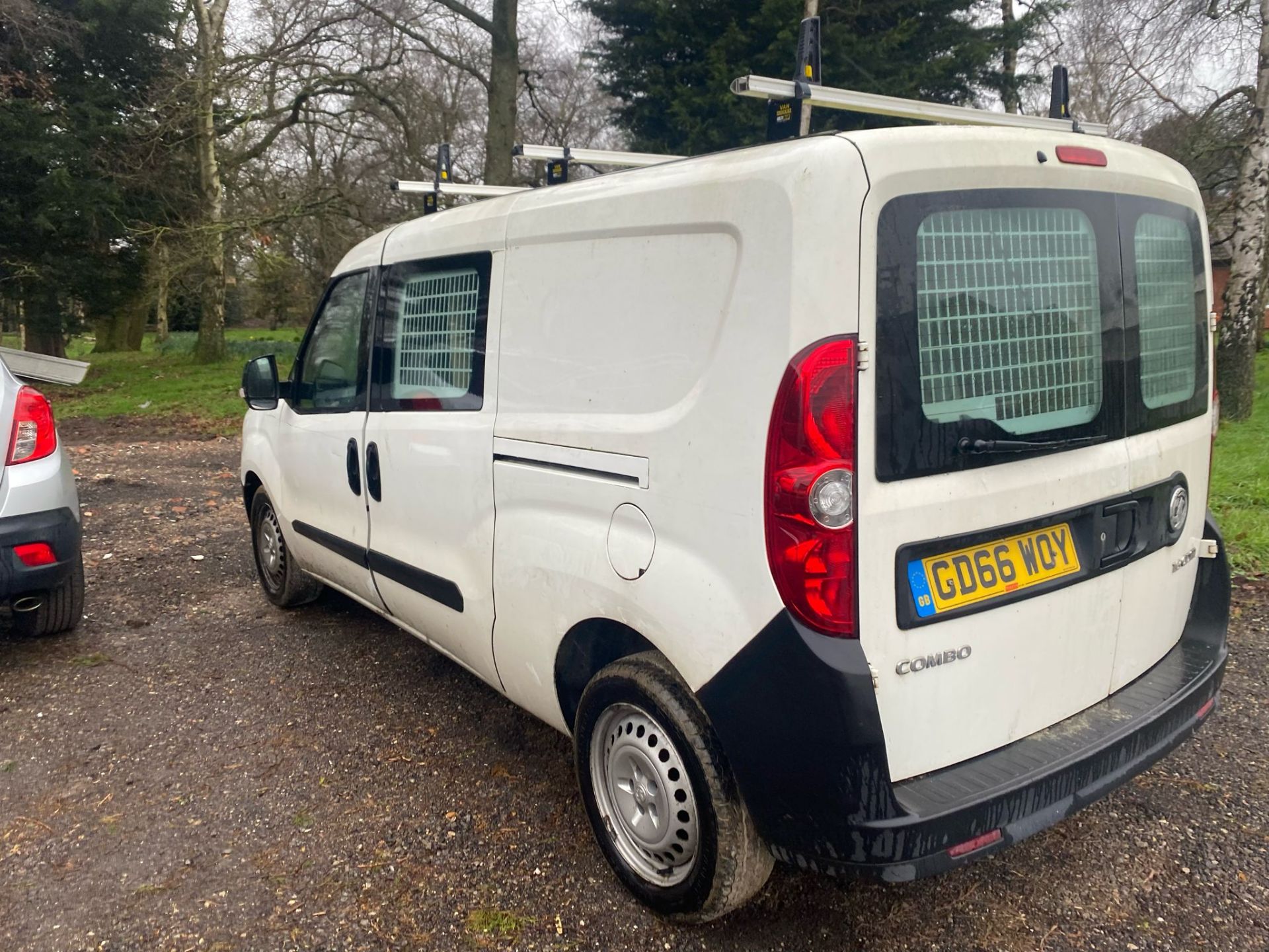 2016 66 VAUXHALL COMBO LWB PANEL VAN - 93K MILES - 1.6 6 SPEED - ROOF RACK - EURO 6  - Image 4 of 5