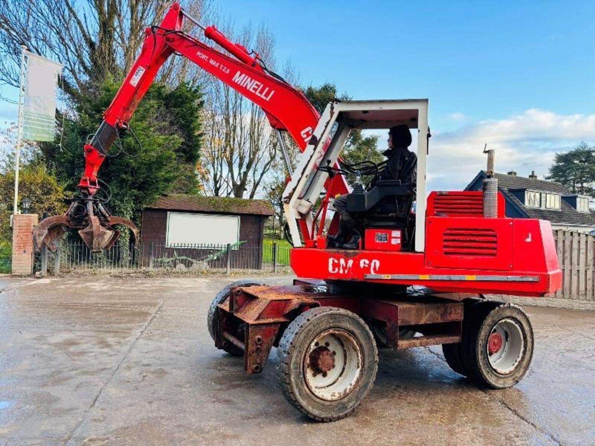 MINELLI CM60 WHEELED EXCAVATOR C/W 5 TINE SCRAP GRAB & TELESCOPIC BOOM - Image 3 of 19