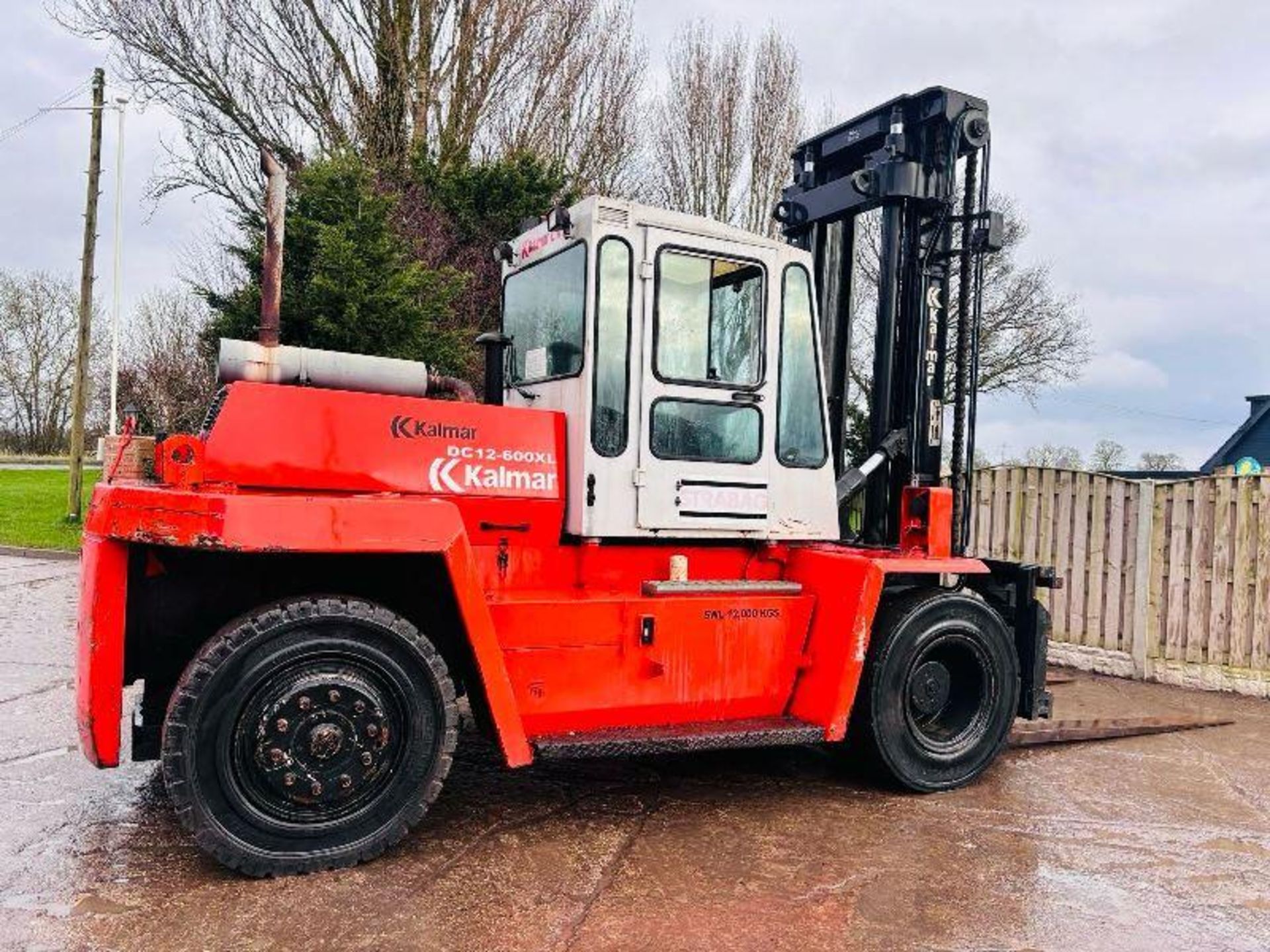 KALMAR DC12-600XL 12 TON FORKLIFT C/W TINE POSITIONER & SIDE SHIFT - Image 8 of 15