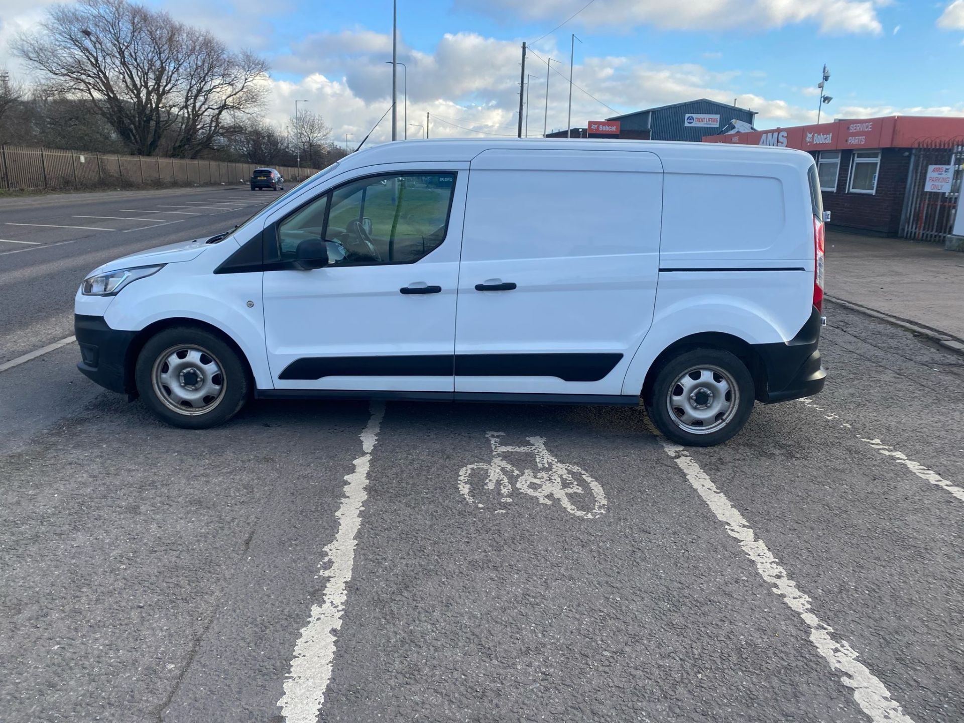 2018 68 FORD TRANSIT CONNECT L2 LWB PANEL VAN - 90K MILES - EURO 6 - 6 SPEED - PLY LINED - Image 3 of 12