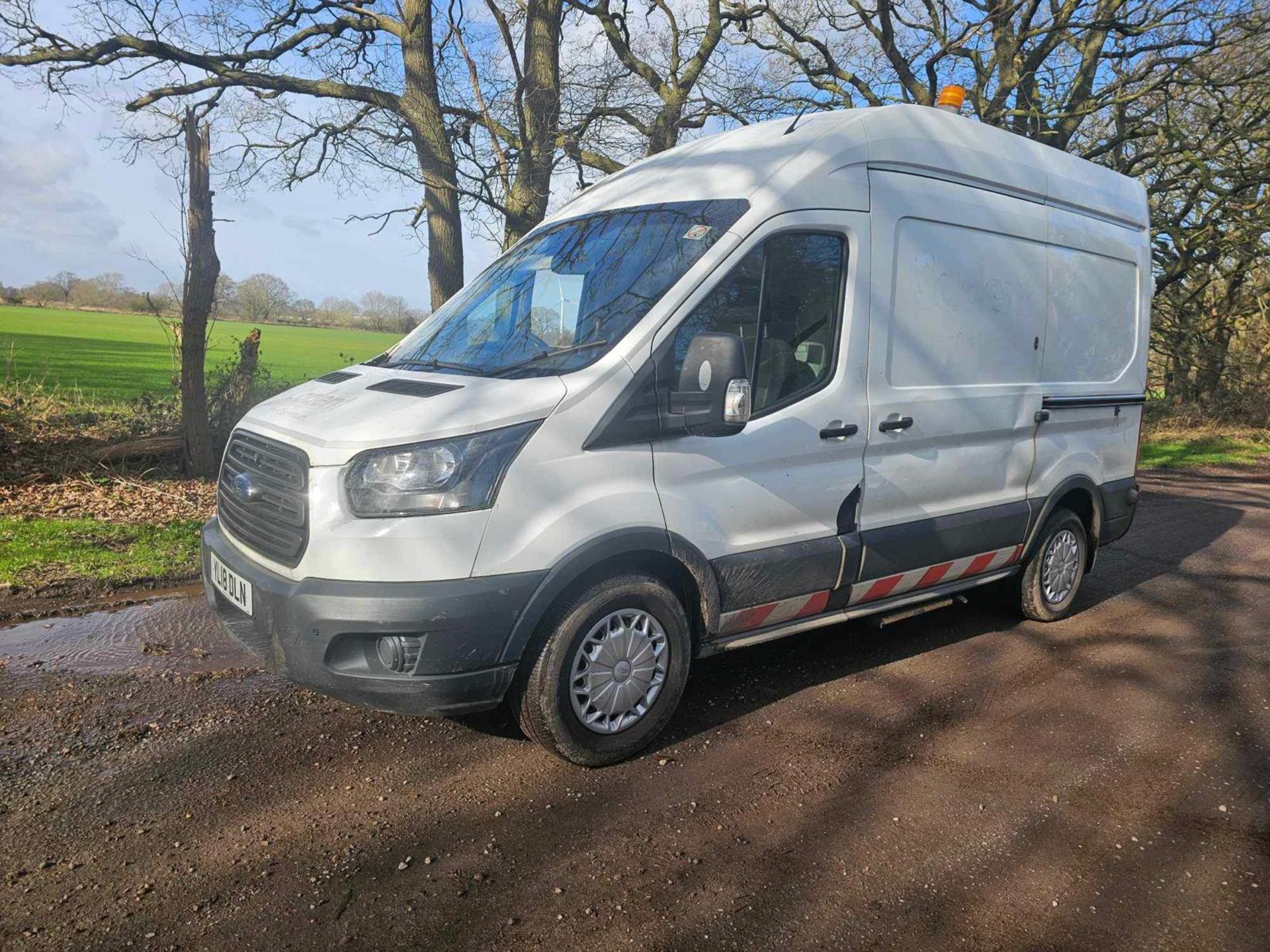 2018 18 FORD TRANSIT 350 PANEL VAN - 114K MILES - L2 H3 FWD - AIR CON - IDEAL CAMPER CONVERSION  - Image 4 of 9