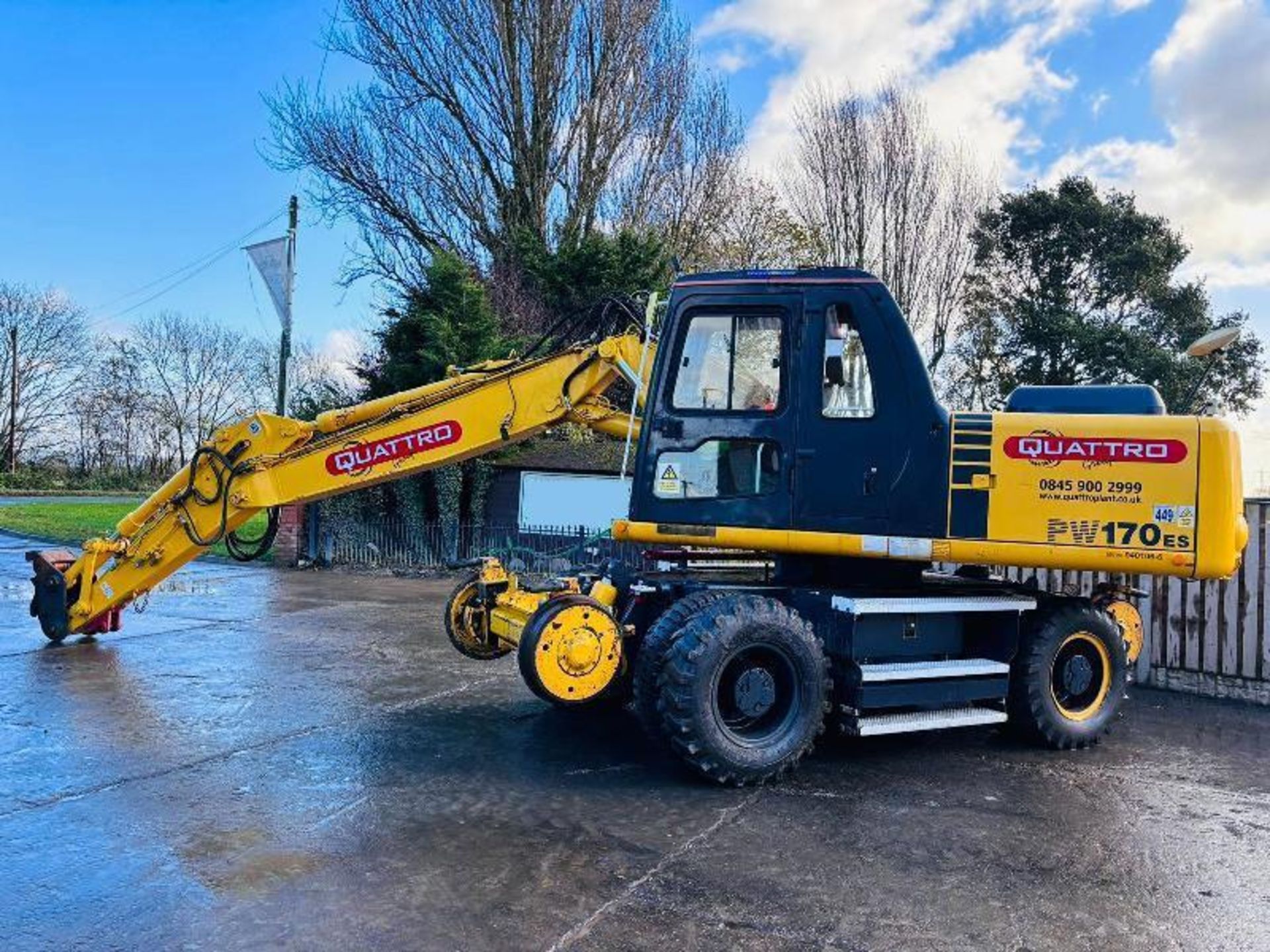 KOMATSU PW170 4WD WHEELED EXCAVATOR C/W QUICK HITCH & RAILWAY GEAR - Image 7 of 18