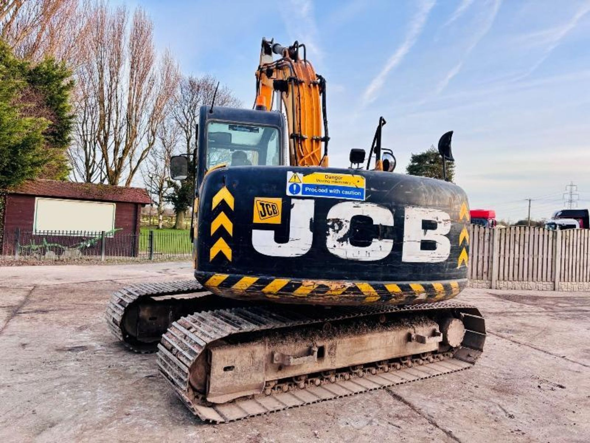 JCB JS130 TRACKED EXCAVATOR C/W QUICK HITCH & BUCKET - Image 4 of 14