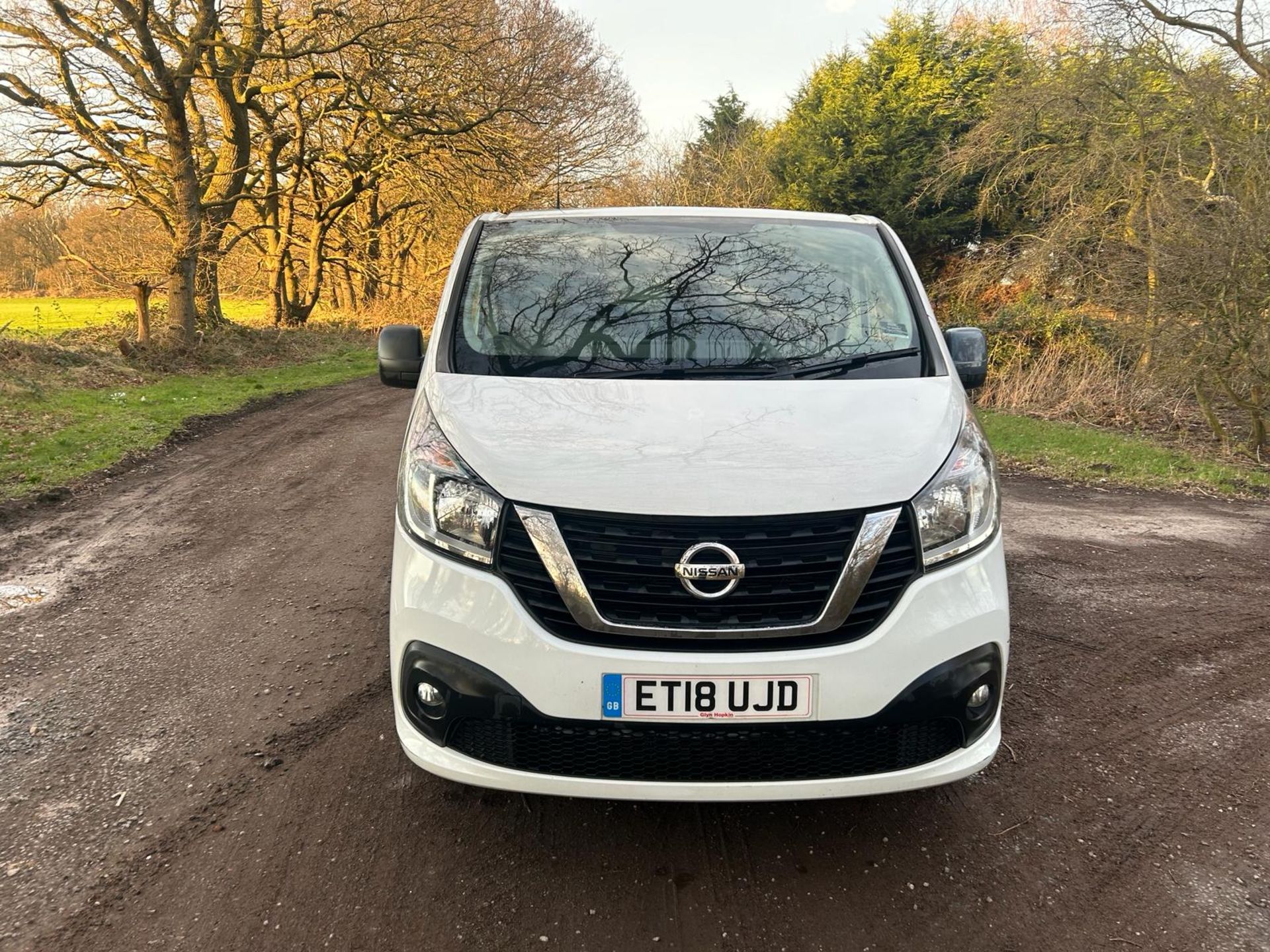 2018 18 NISSAN NV300 PANEL VAN - 106K MILES - AIR CON - EURO 6 - PLY LINED - Image 3 of 11