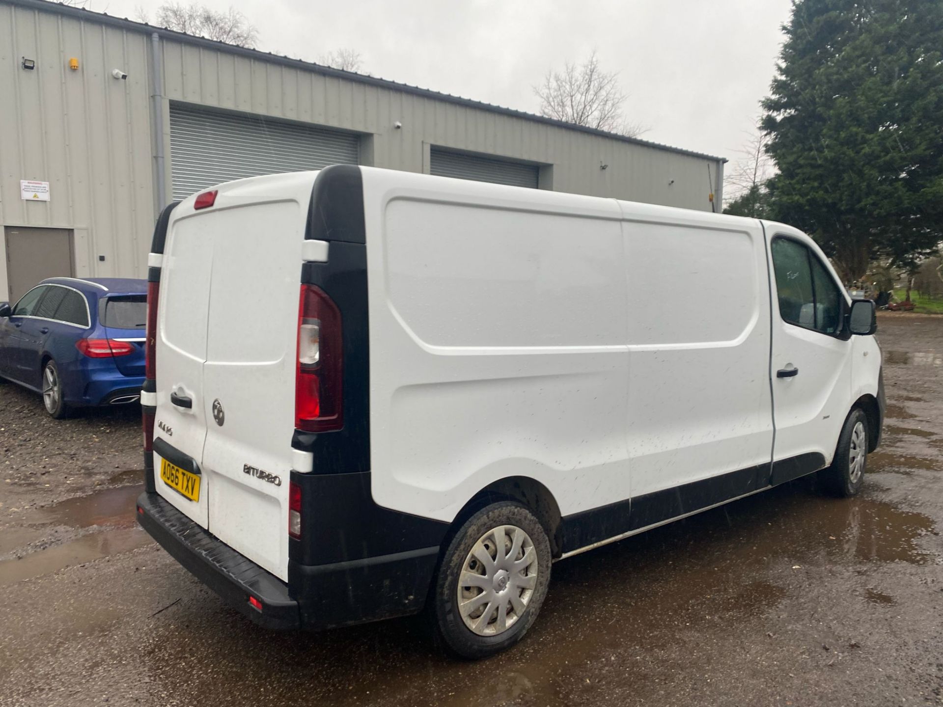 2016 66 VAUXHALL VIVARO LWB PANEL VAN - 81K MILES - EURO 6 - PLY LINED - Image 4 of 8