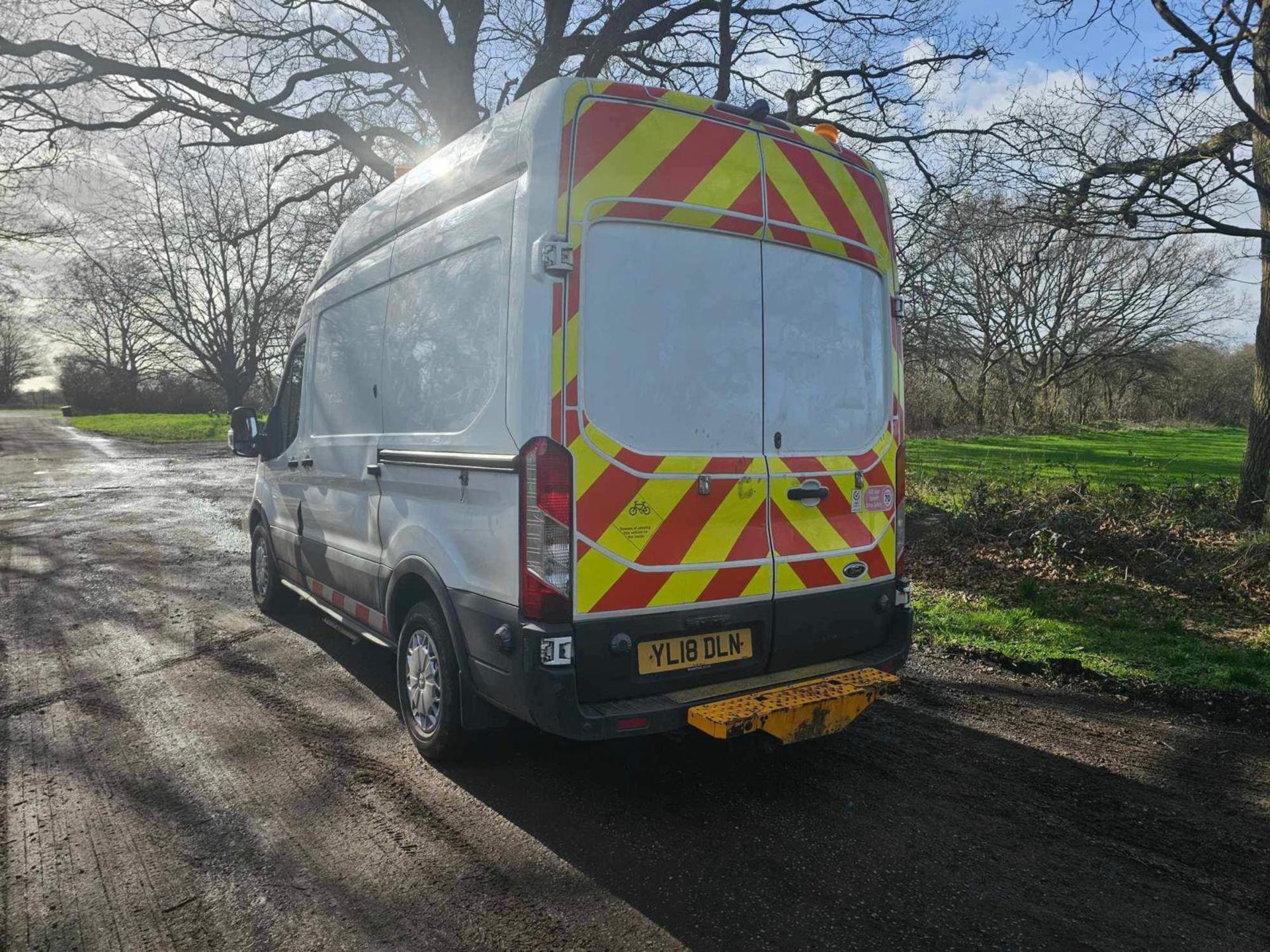 2018 18 FORD TRANSIT 350 PANEL VAN - 114K MILES - L2 H3 FWD - AIR CON - IDEAL CAMPER CONVERSION  - Image 5 of 9