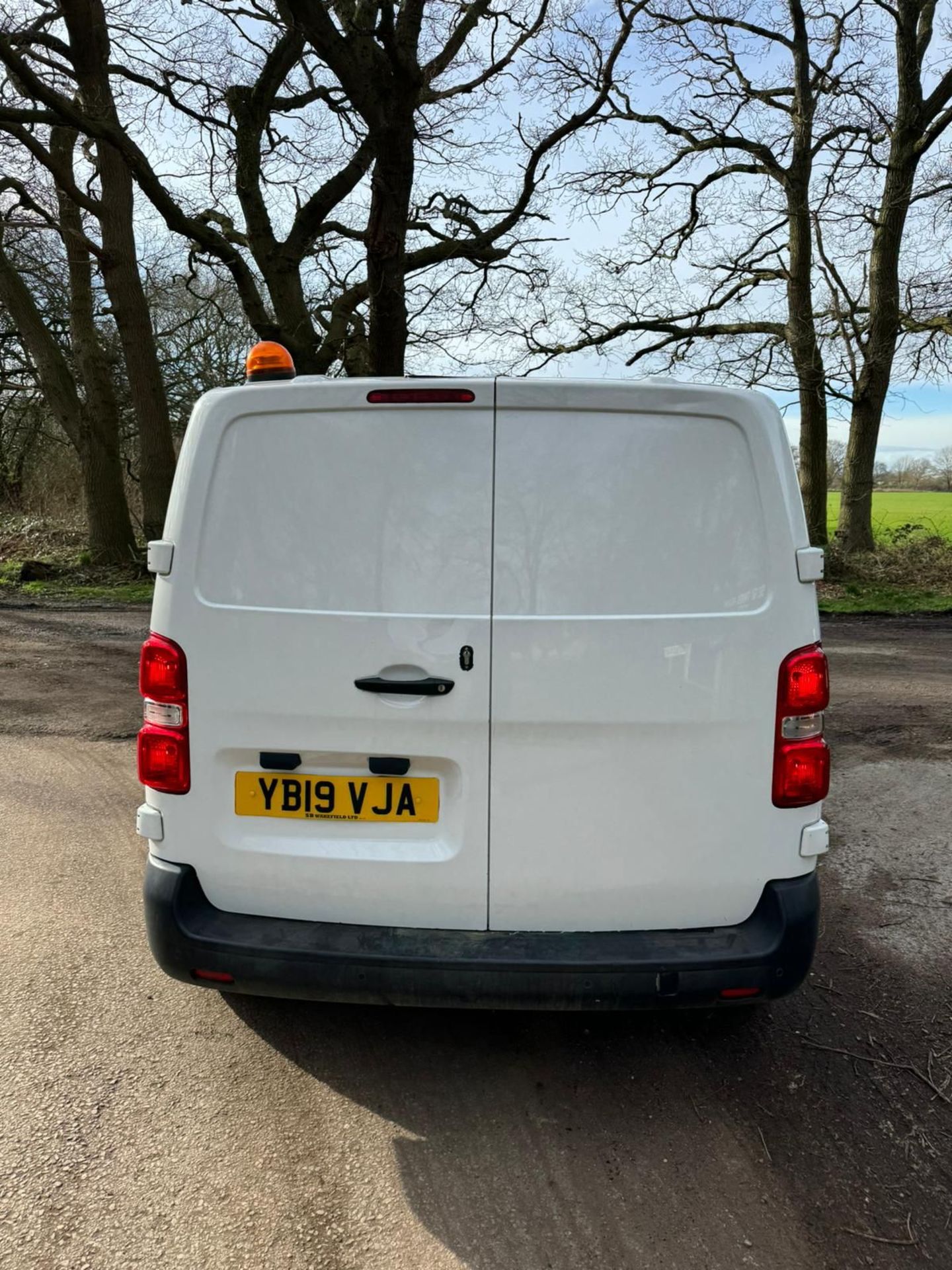 2019 19 CITROEN DISPATCH ENTERPRISE PANEL VAN - 114K MILES - AIR CON - EURO 6 - PLY LINED - Image 9 of 12