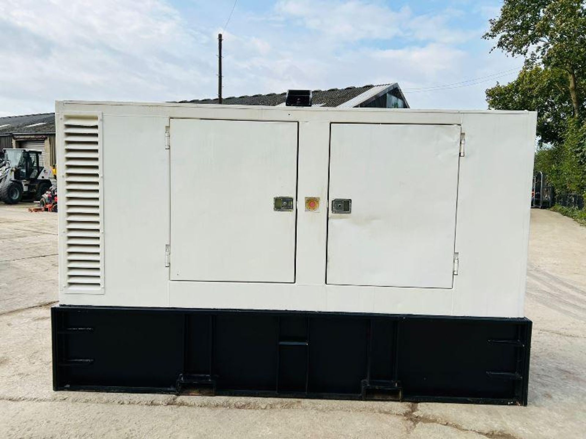 AGGREKO GHP11/8065E 60KVA STATIC GENERATOR C/W IVECO ENGINE