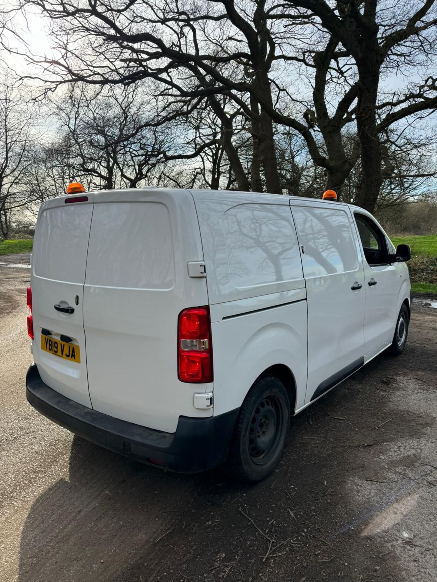 2019 19 CITROEN DISPATCH ENTERPRISE PANEL VAN - 114K MILES - AIR CON - EURO 6 - PLY LINED - Image 10 of 12