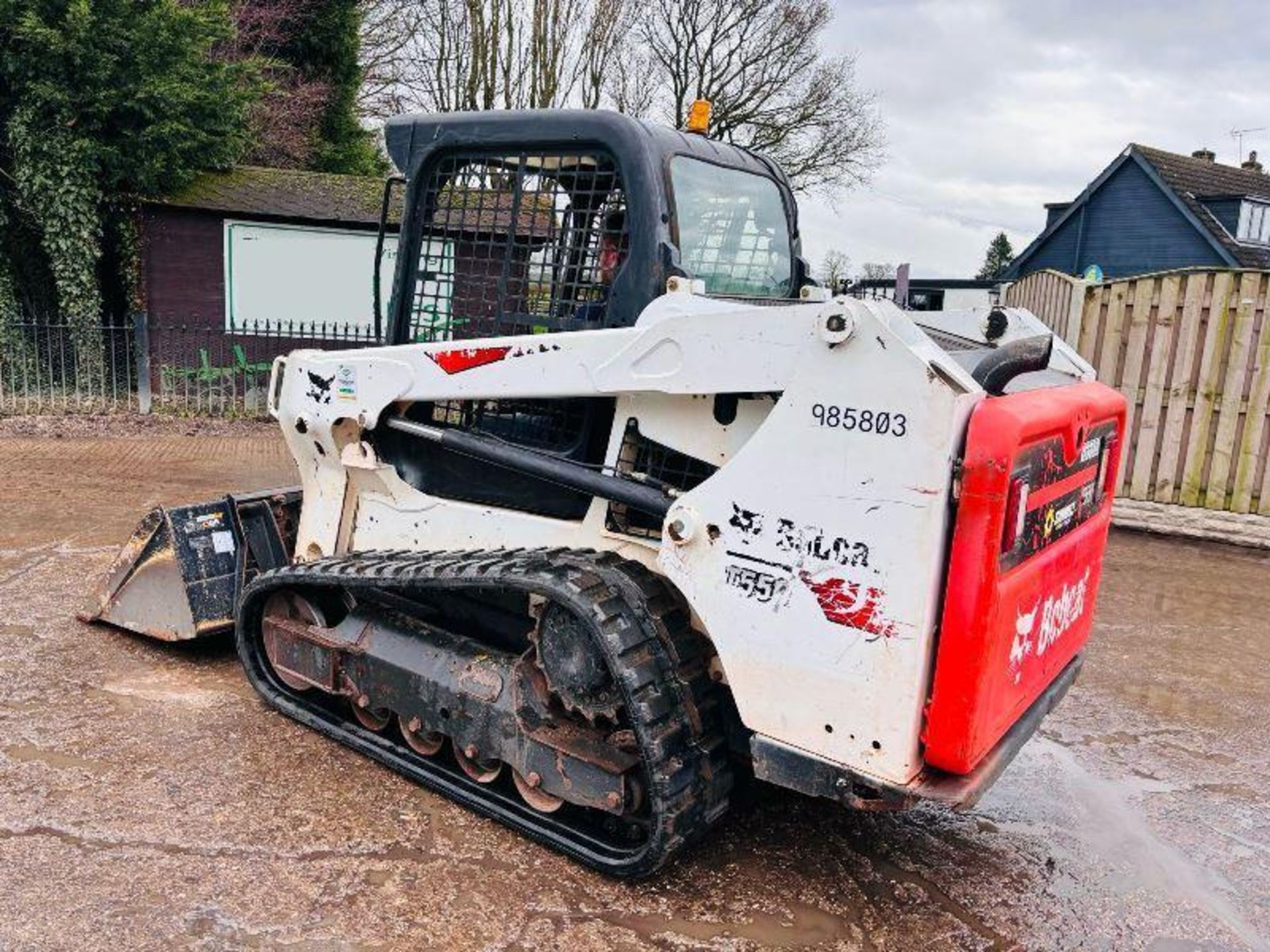 BOBCAT T550 TRACKED SKIDSTEER *YEAR 2017, 1630 HOURS* C/W BUCKET - Image 4 of 18