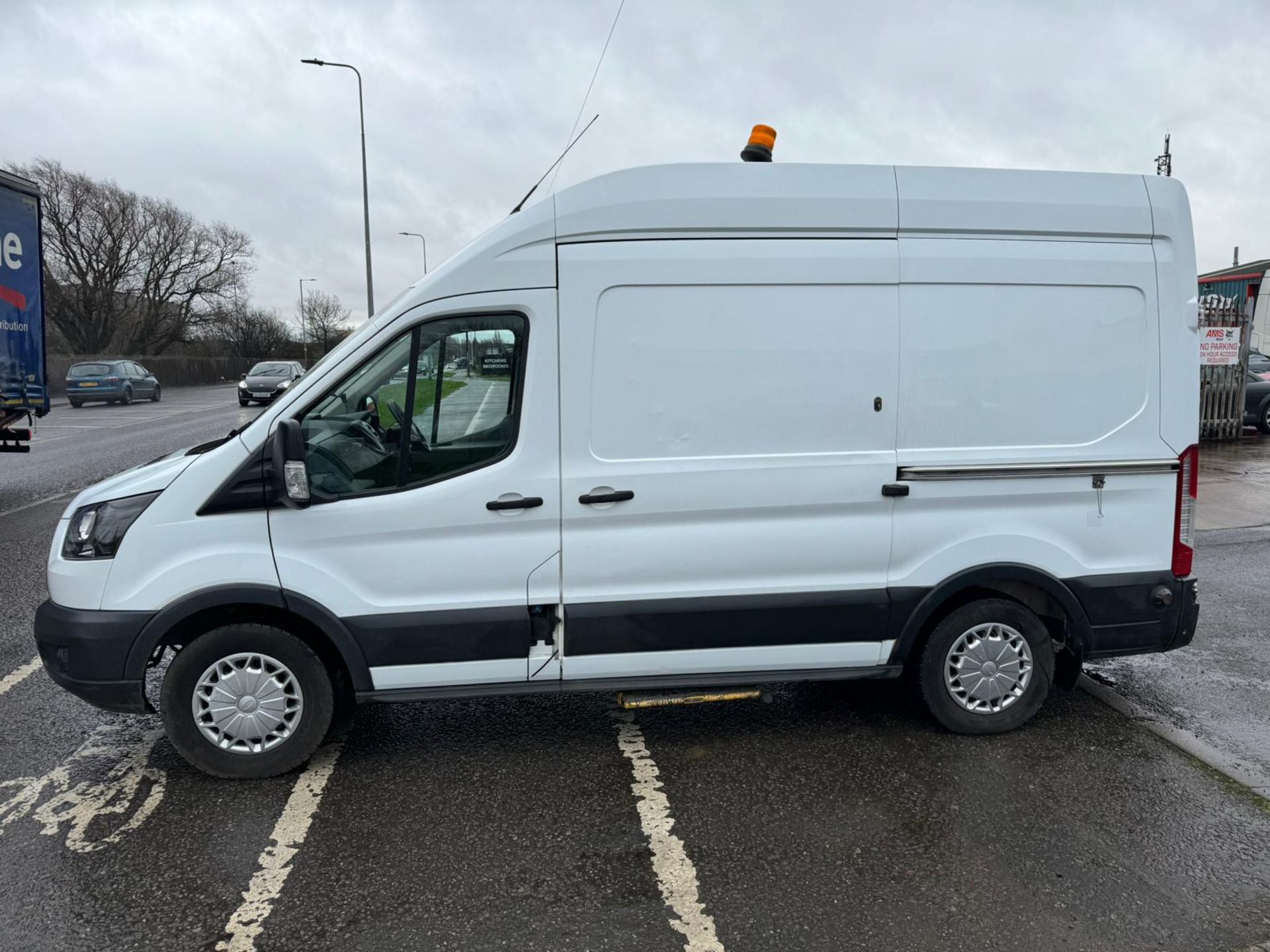 2018 18 FORD TRANSIT 350 PANEL VAN - 97K MILES - L2 H3 FWD - AIR CON - IDEAL CAMPER CONVERSION - Image 8 of 10