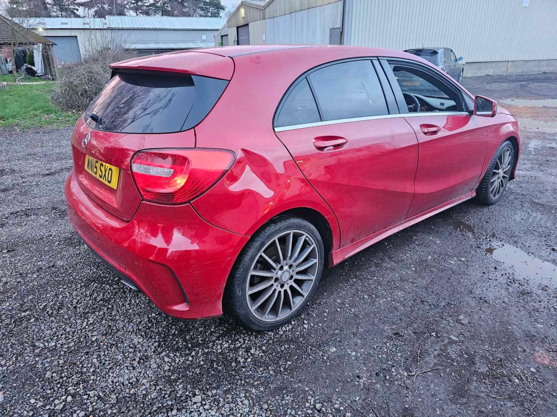 2015 15 MERCEDES A180D AUTOMATIC HATCHBACK - 104K MILES - 1 KEY. - Bild 7 aus 9