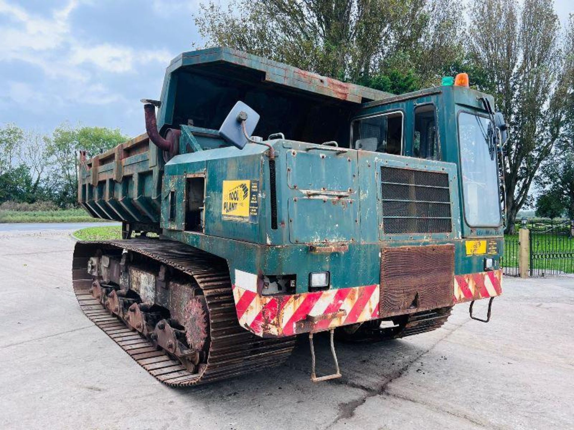 MOROOKA CG150 TRACKED DUMPER C/W RUBBER TRACKS & REVERSE CAMERA - RECENTLY SERVICED - Image 14 of 19