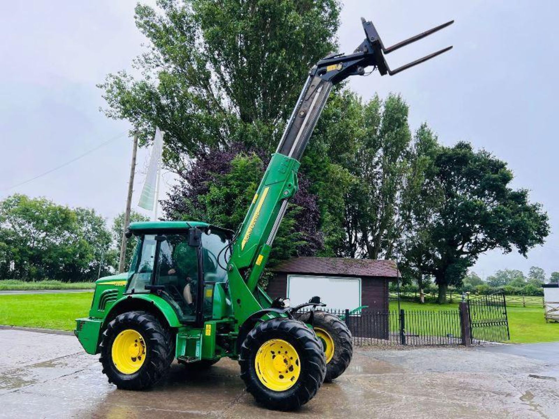 JOHN DEERE 3800 4WD TELEHANDLER C/W PIN & CONE HEAD STOCK - Image 17 of 18