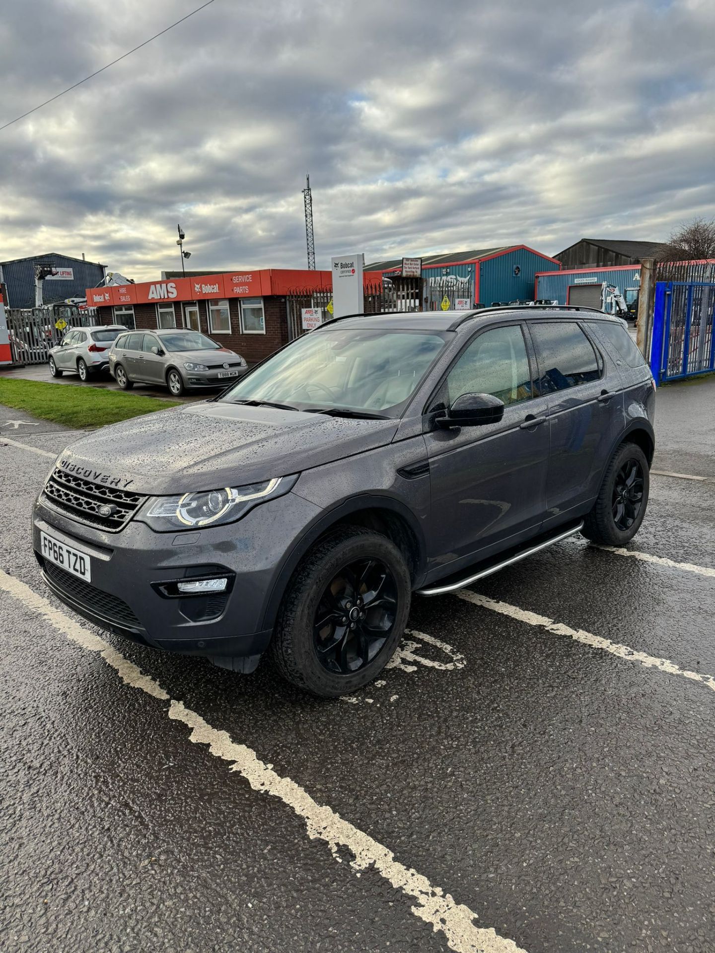 2016 66 LAND ROVER DISCOVERY SPORT HSE SUV ESTATE- 88K WITH LAND ROVER SERVICE HISTORY - PAN ROOF. - Image 7 of 12