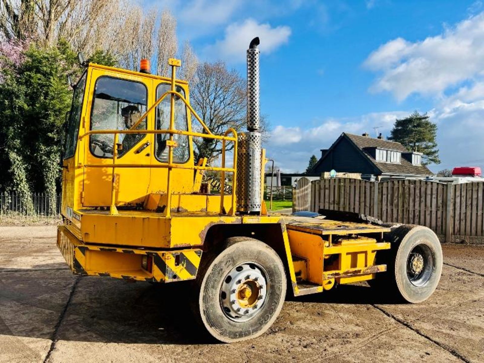 RM 4928 4X2 SHUNTER C/W CUMMINS ENGINE 