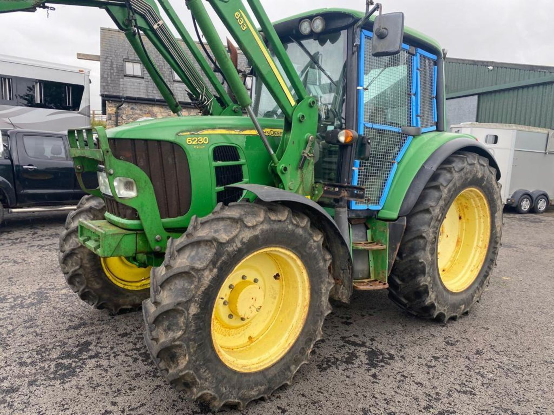 2010 JOHN DEERE 6320,PREMIUM LOADER TRACTOR - GENUINE HOURS