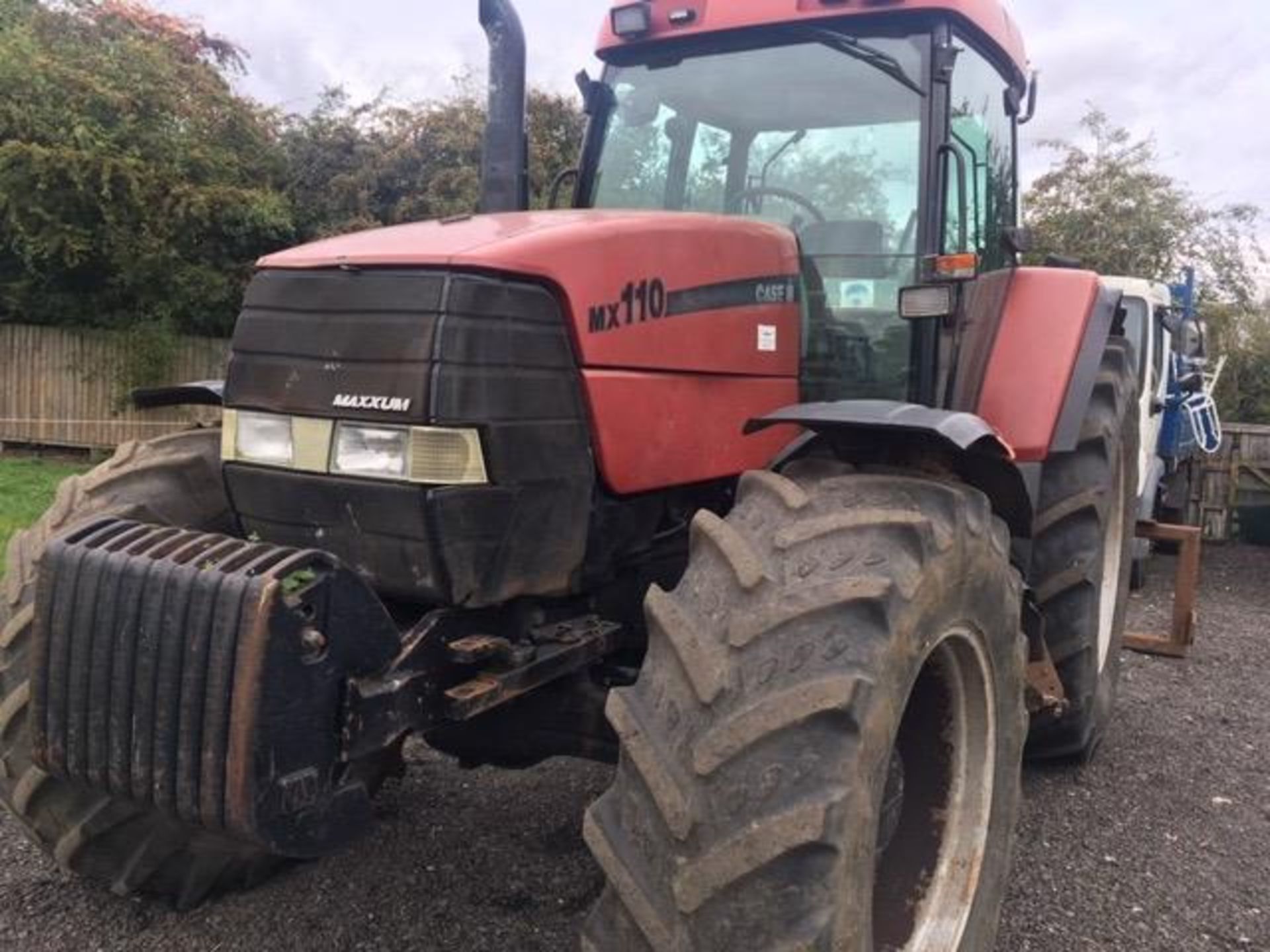 2002 CASE MX 110 TRACTOR - STARTS WON’T DRIVE - WEIGHTS NOT INCLUDED - Image 6 of 6