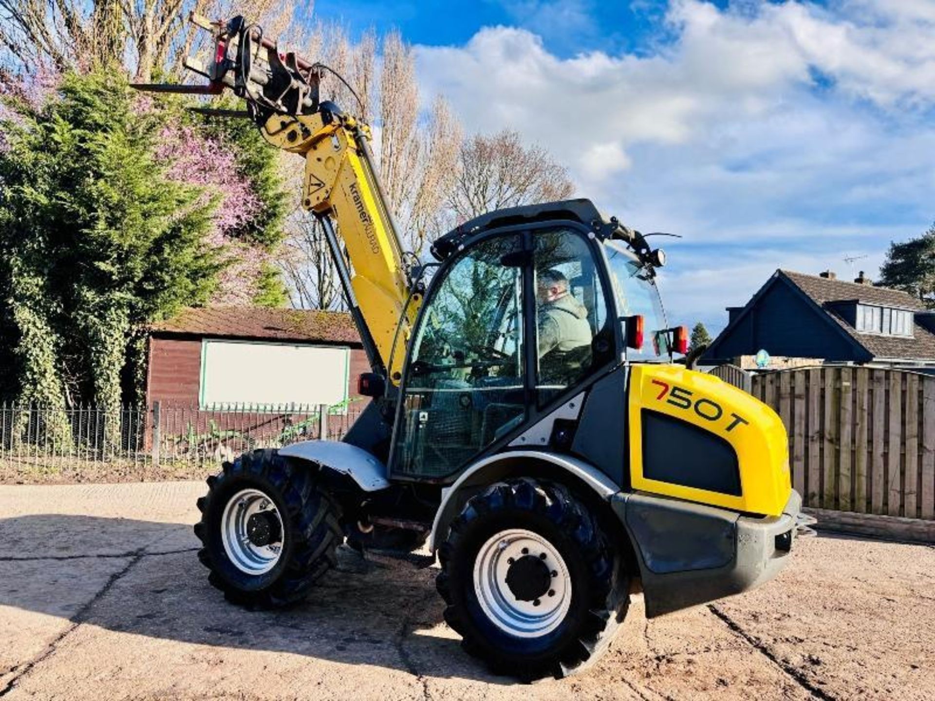 KRAMER 750T 4WD TELEHANDLER *YEAR 2010* C/W PALLET TINE  - Image 4 of 17